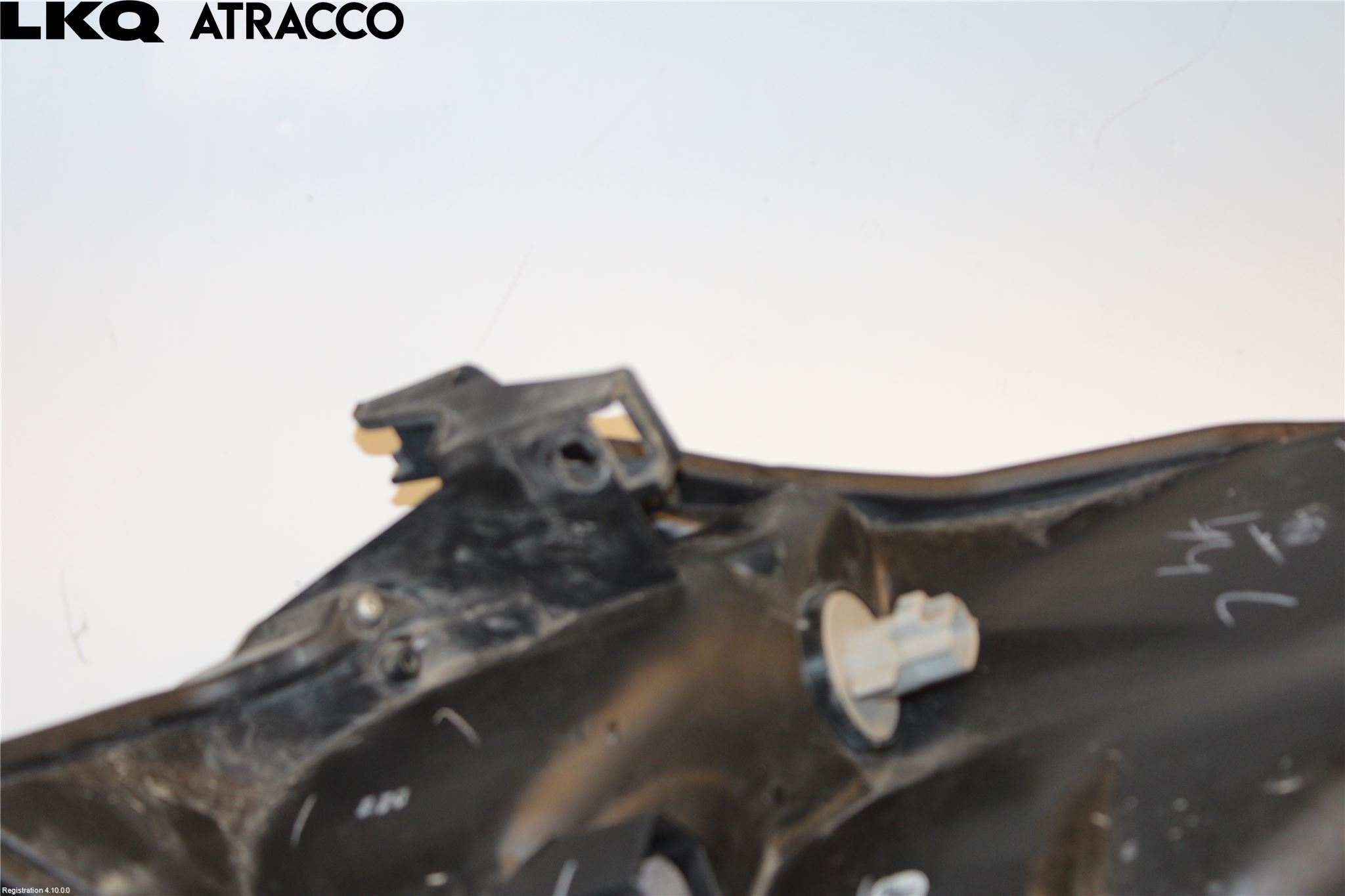 Toyota YARIS XP130 12-14 Frontlykt Høyre