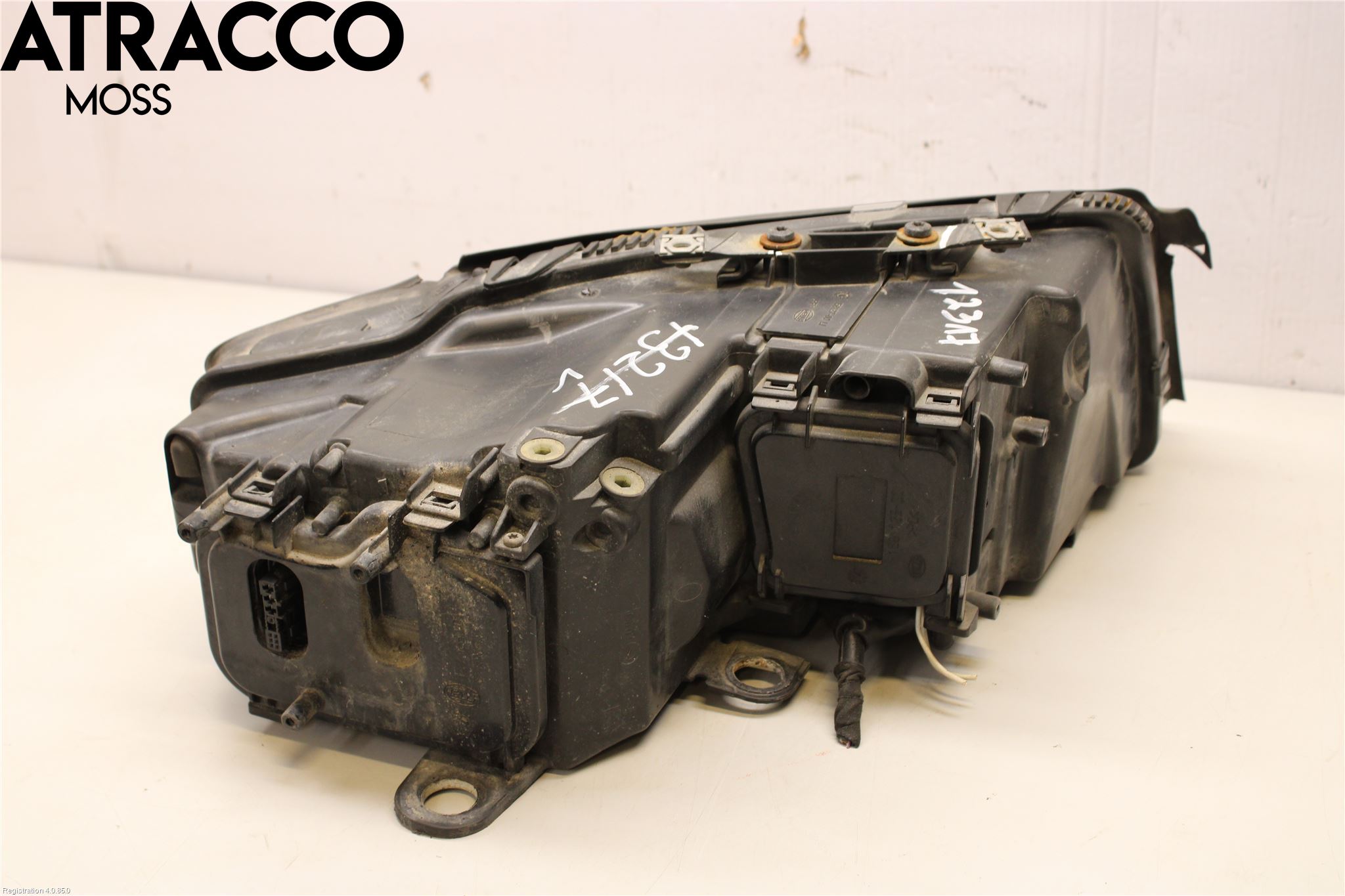 Audi A8/S8 4D 94-02 Frontlykt Venstre