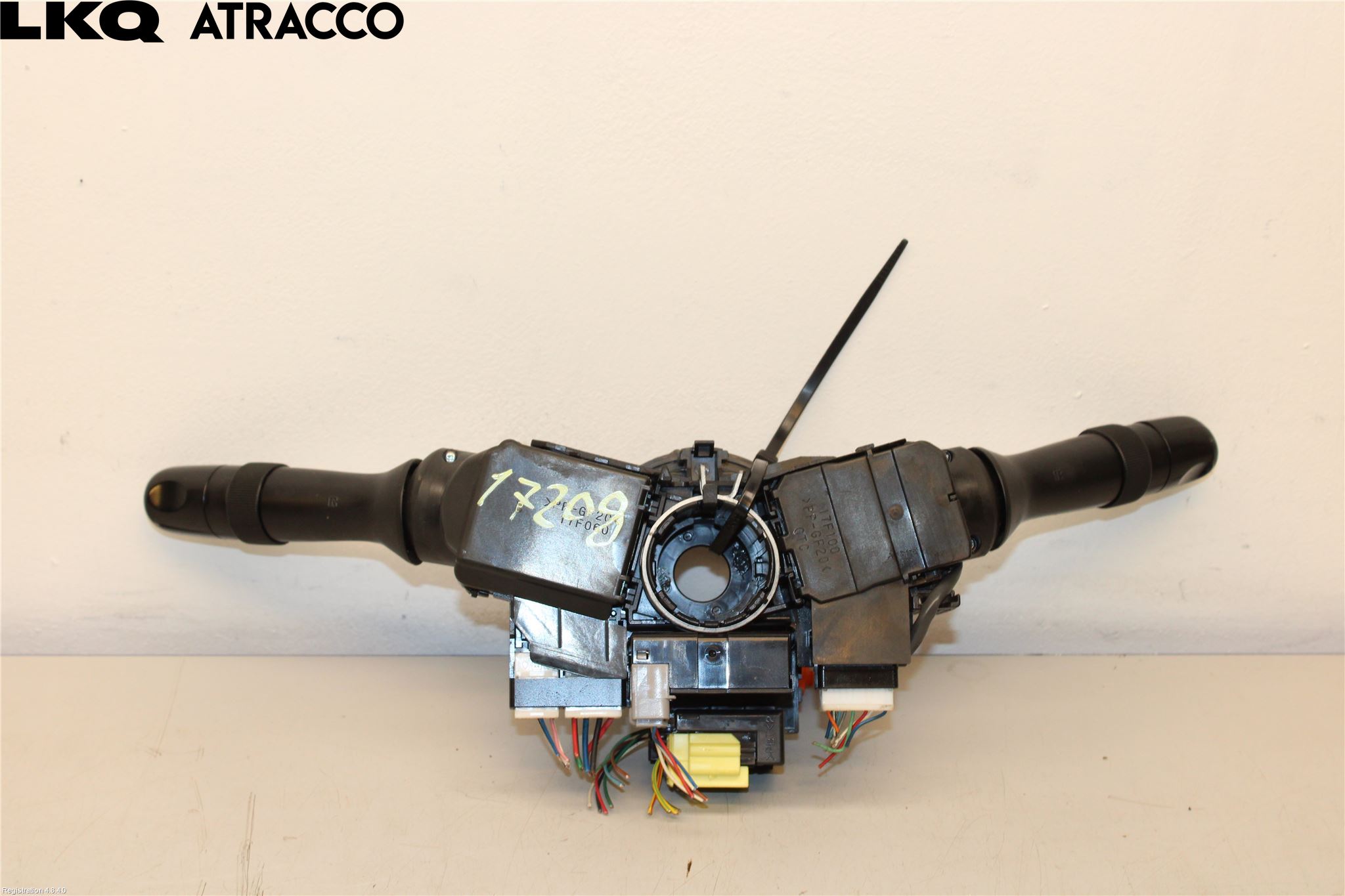 Toyota RAV 4 06-12 Bryter Ratt Kombi H Og V