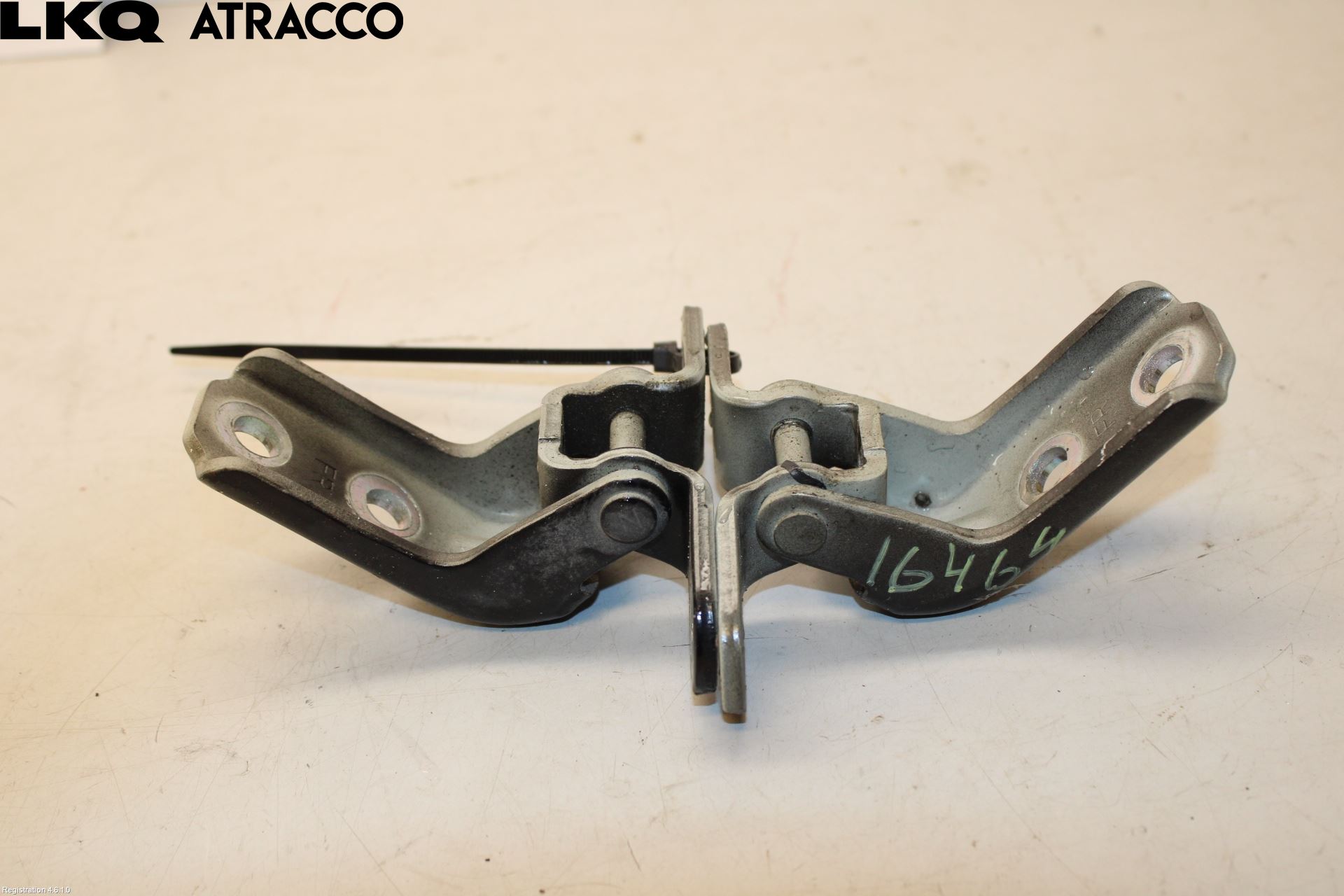 Kia SOUL 09- Dørhengsel