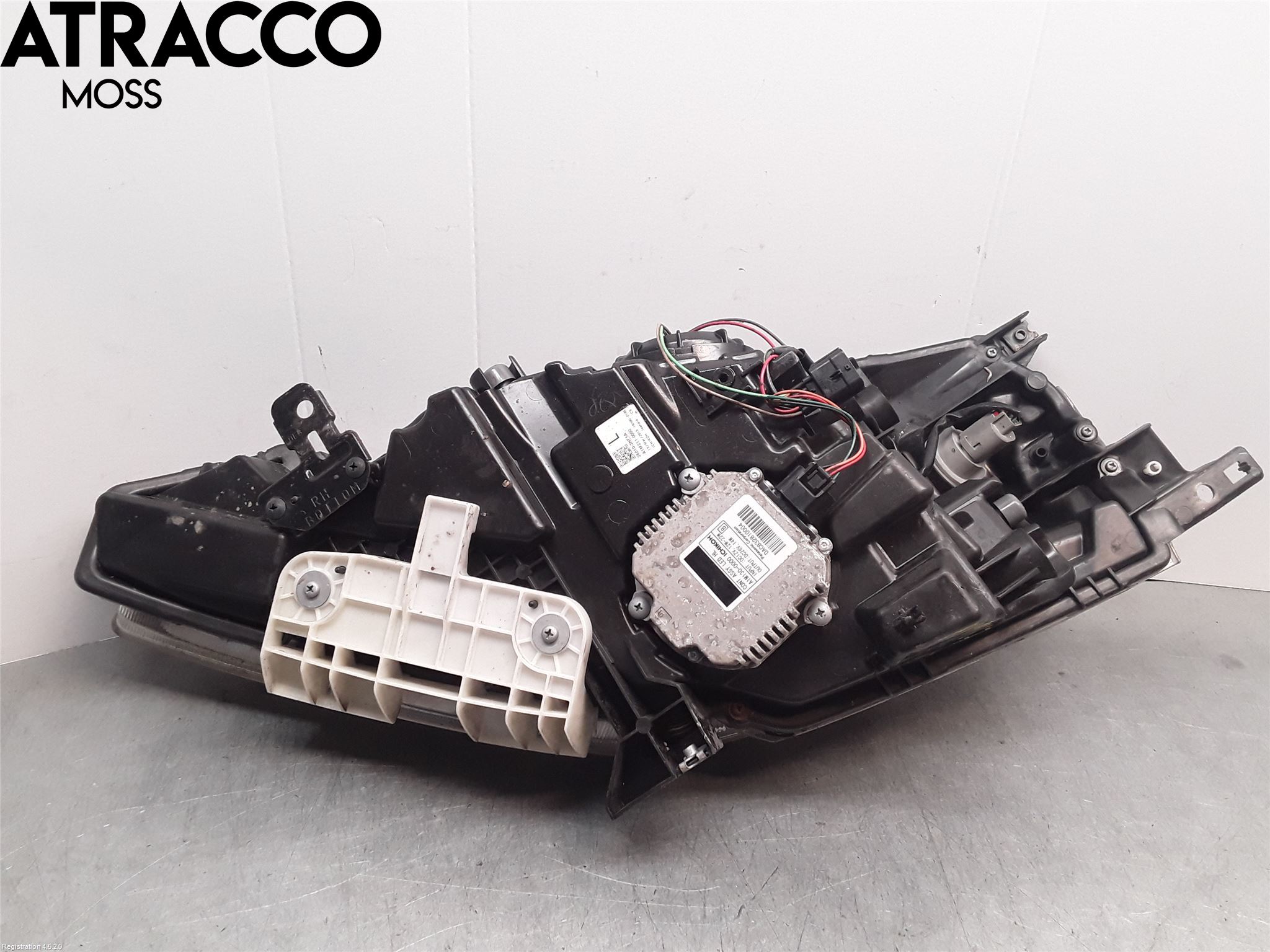 Nissan LEAF 11-17 Frontlykt Venstre