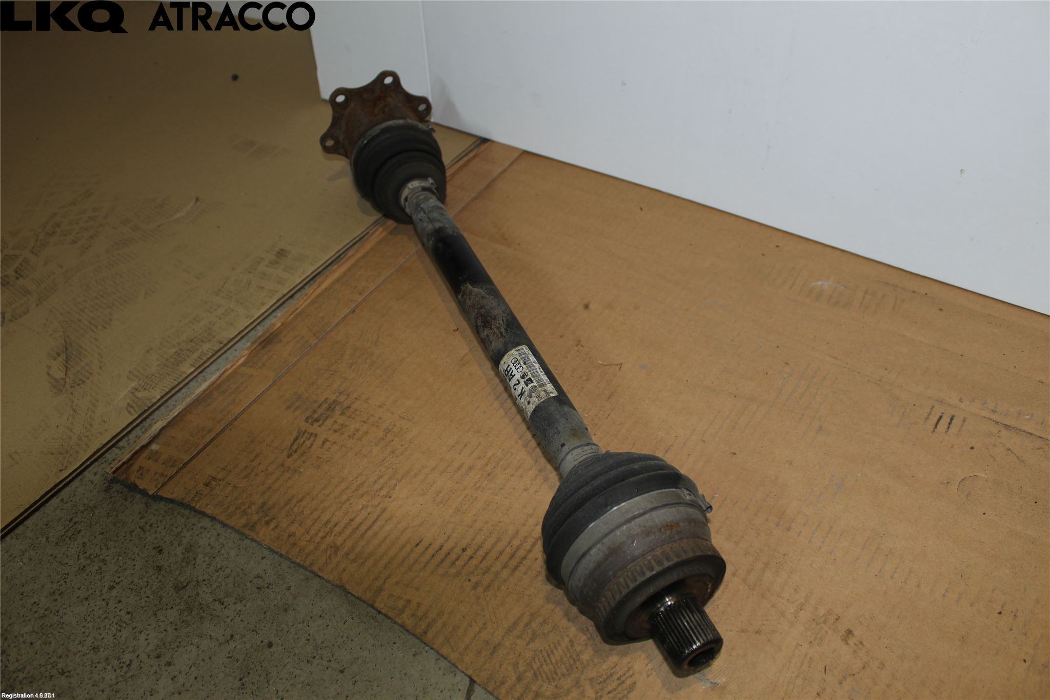 Audi A4/S4 08-11 Drivaksel Foran Kompl Høyre