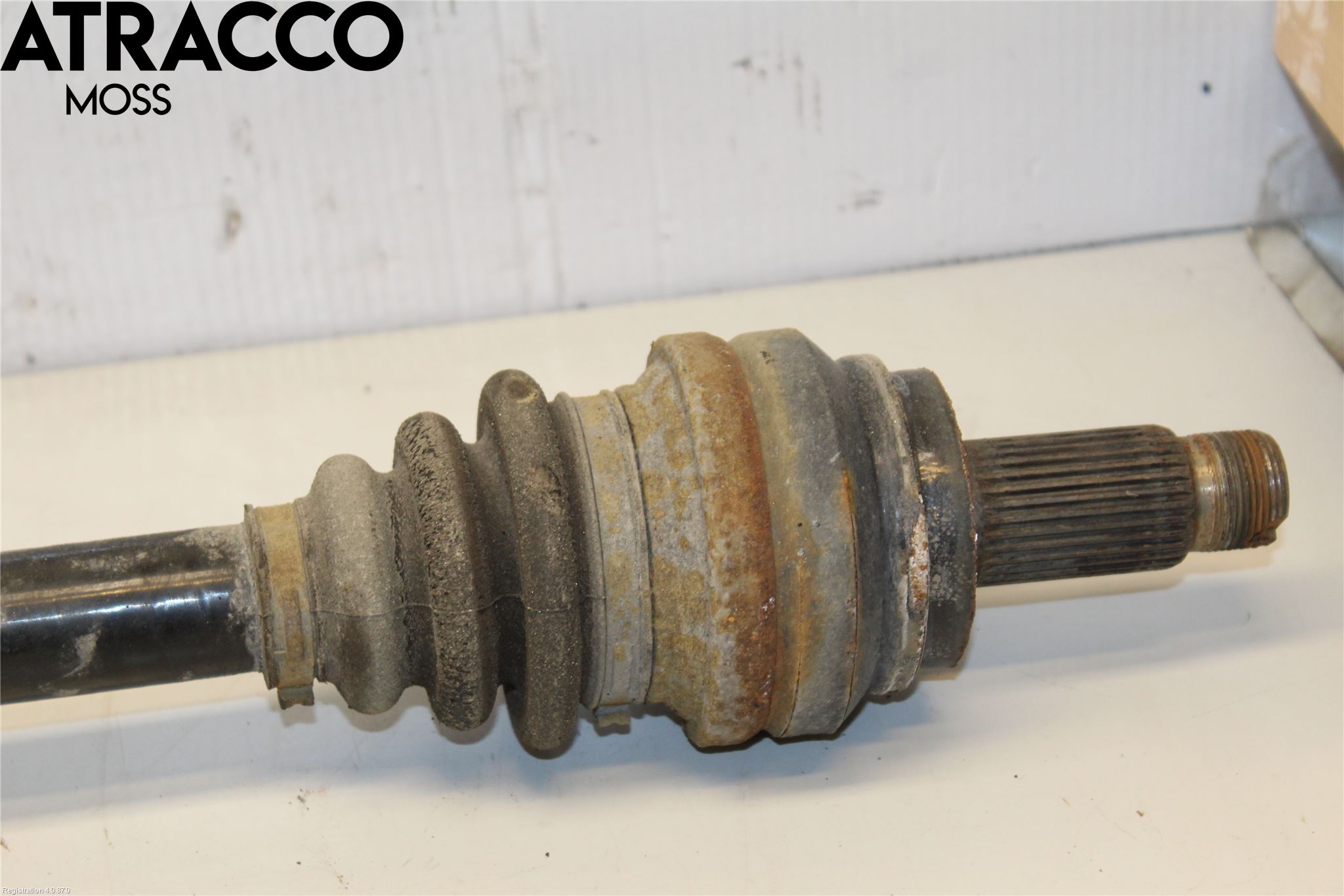 BMW 5 F10/F11/F18 09-17 Drivaksel Bak Kompl Venstre