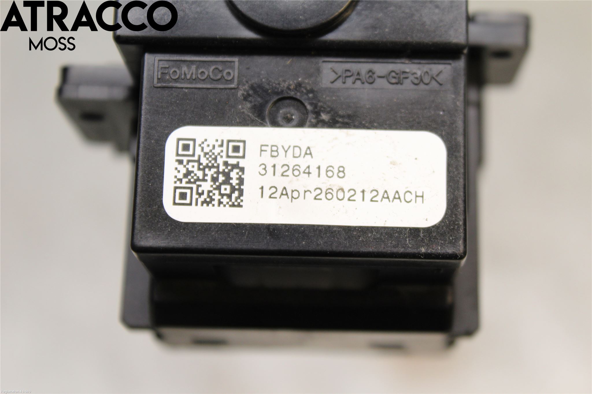 Volvo V40 12-19 Bryter Ratt Visker - Spyler