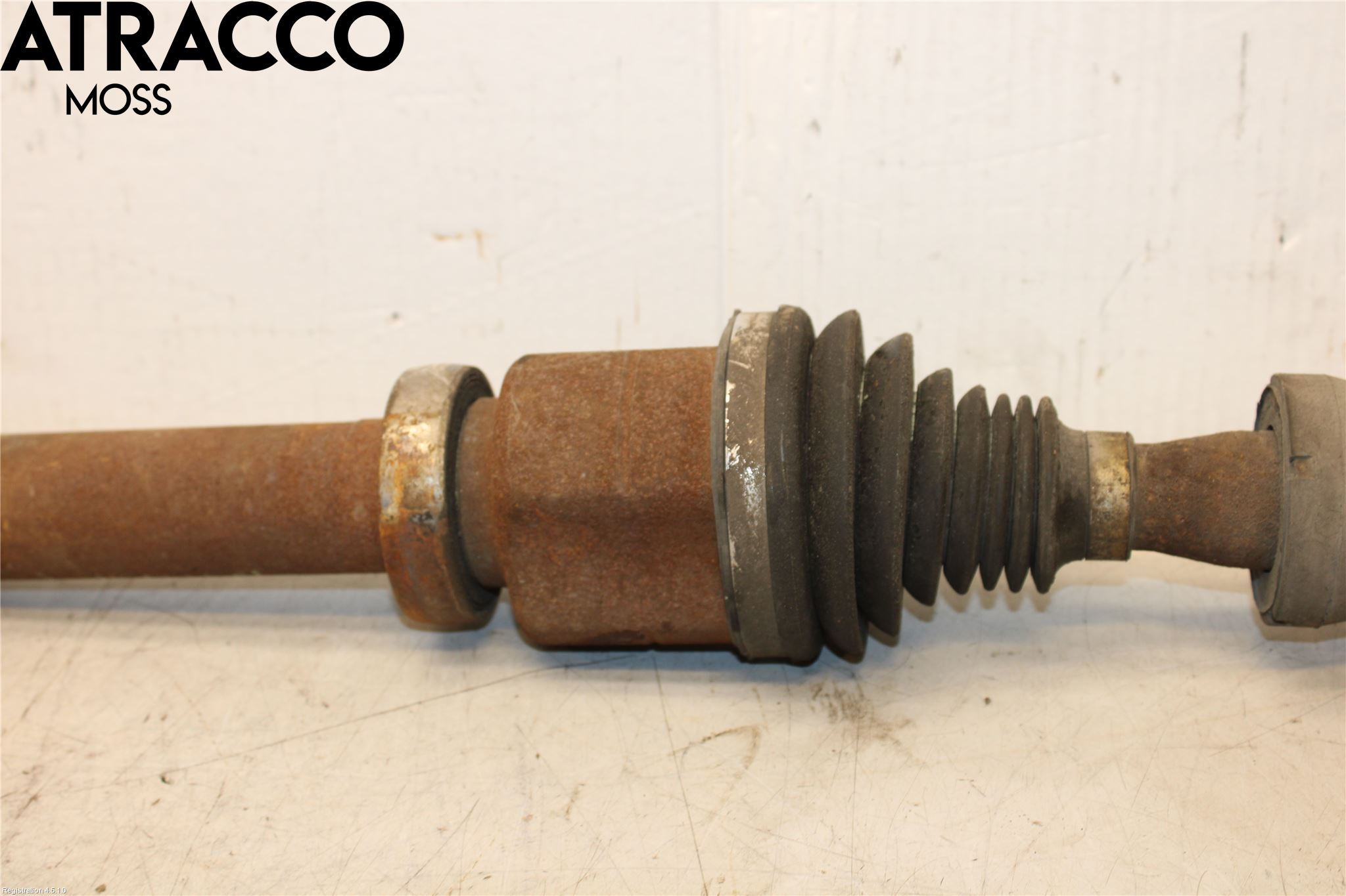 Ford FOCUS 11-14 Drivaksel Foran Kompl Høyre