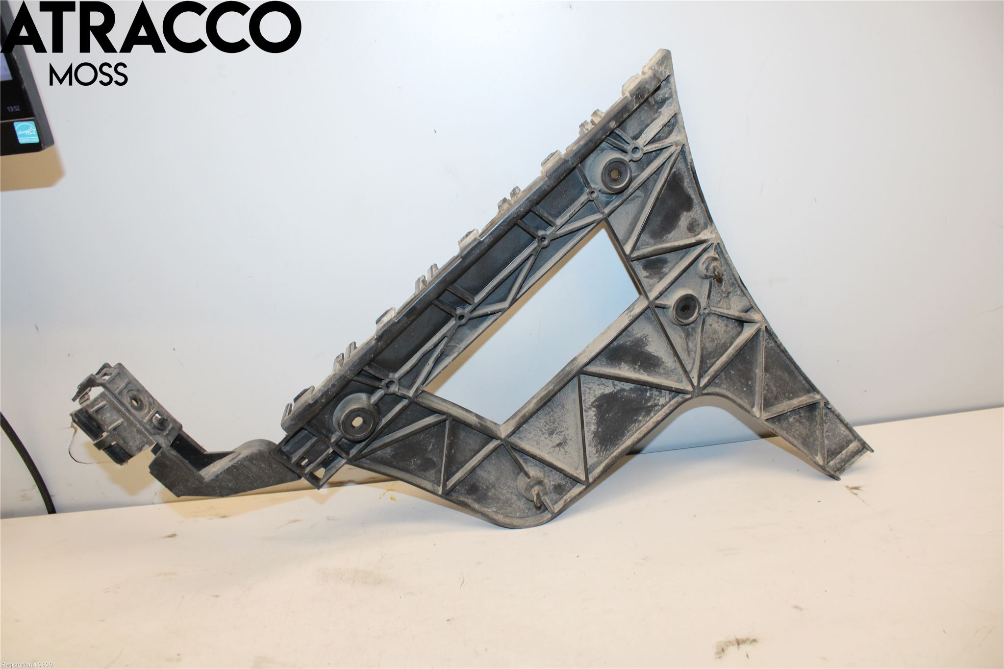 Audi A4/S4 08-11 Støtfangerfeste Bak Venstre