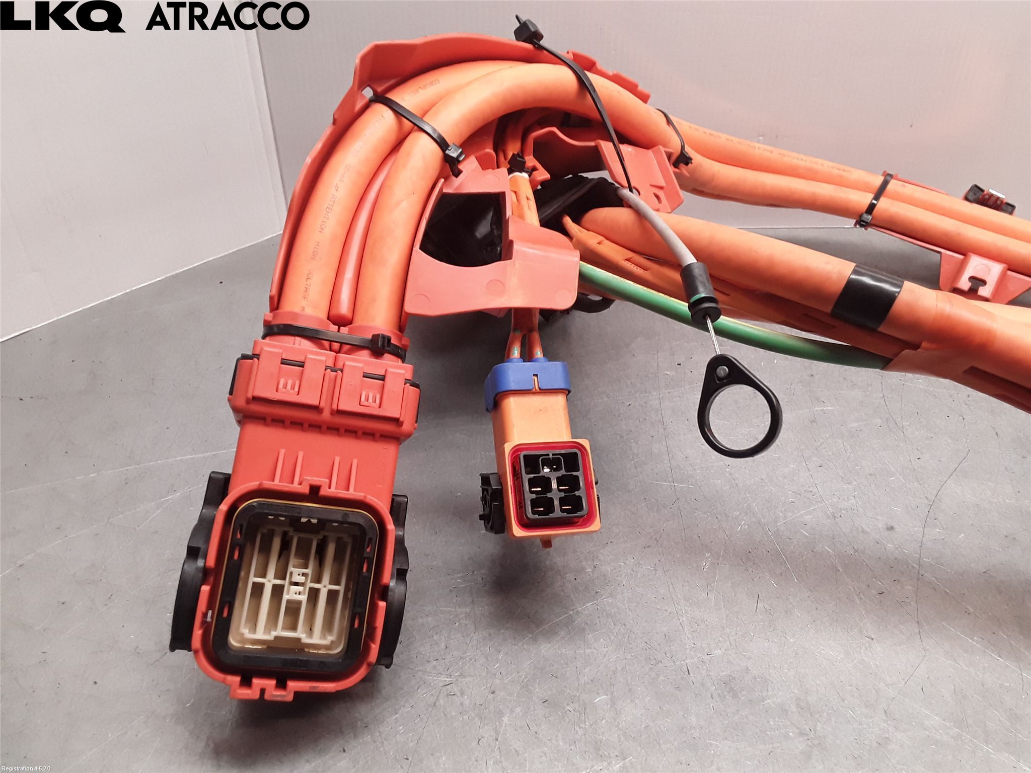 Tesla MODEL 3 17- Ledningsnett