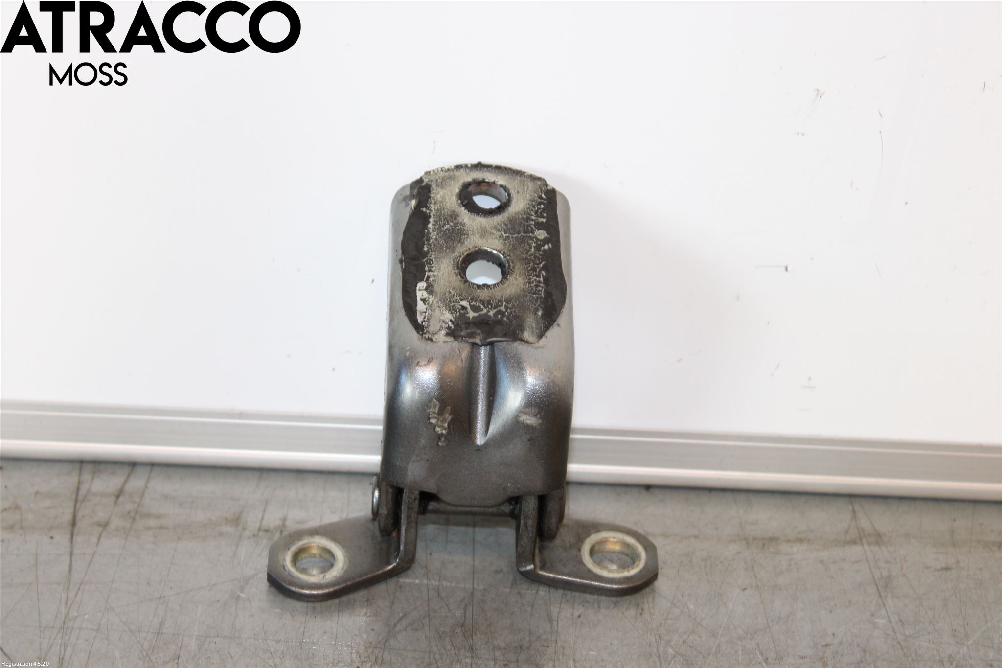 Nissan LEAF 18- Dørhengsel