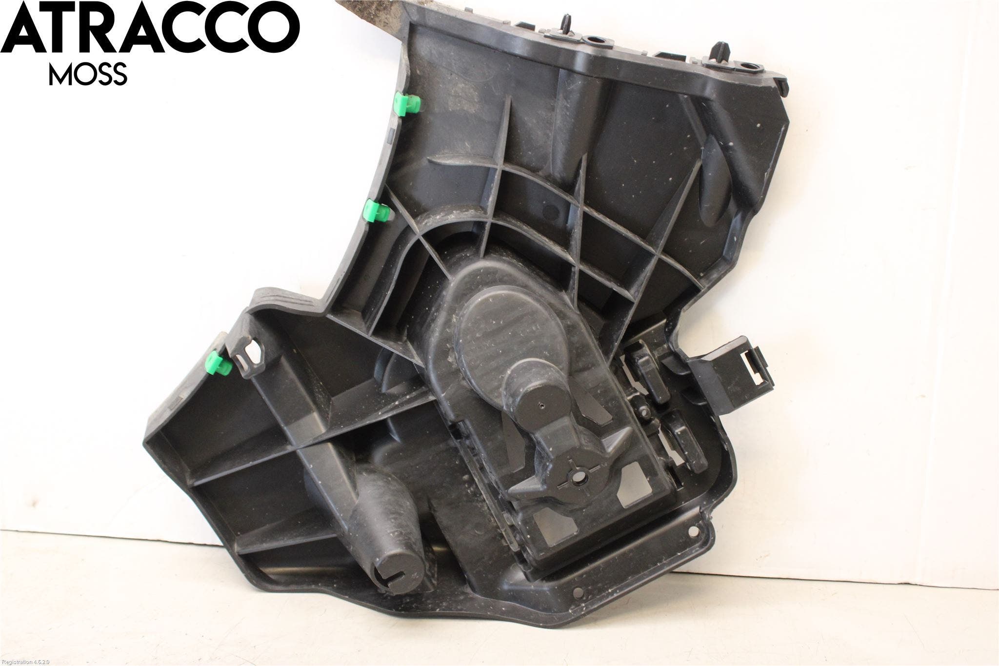 Volvo V40 12-19 Støtfangerfeste Bak Høyre