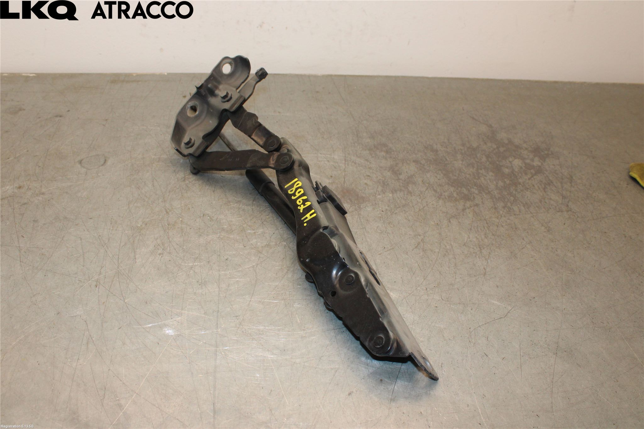 Volvo V60 19- Panser Hengsel - Hengsler