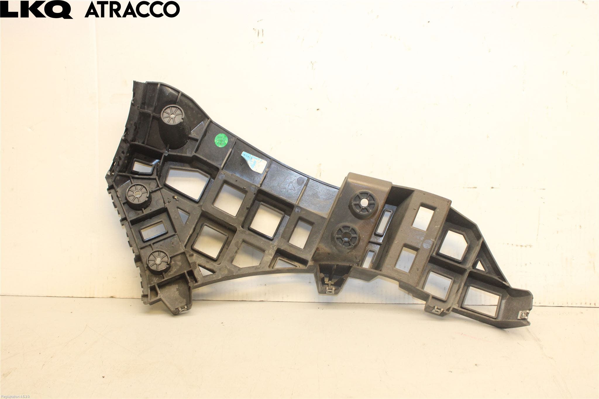 MG 4 23- Støtfangerfeste Bak Høyre