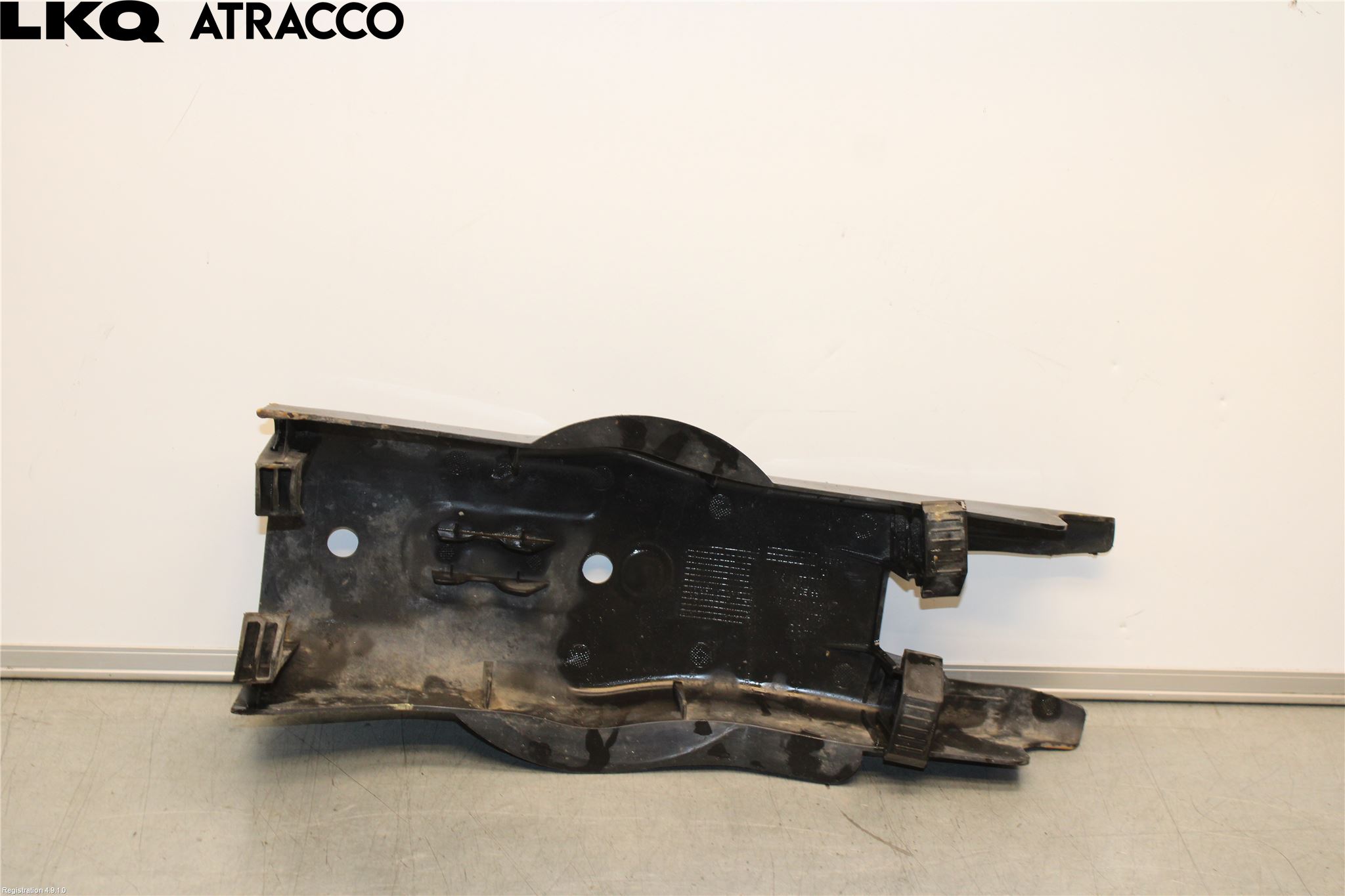 Mercedes-Benz MB C-KLASS (W205) 14-21 Stänkskydd