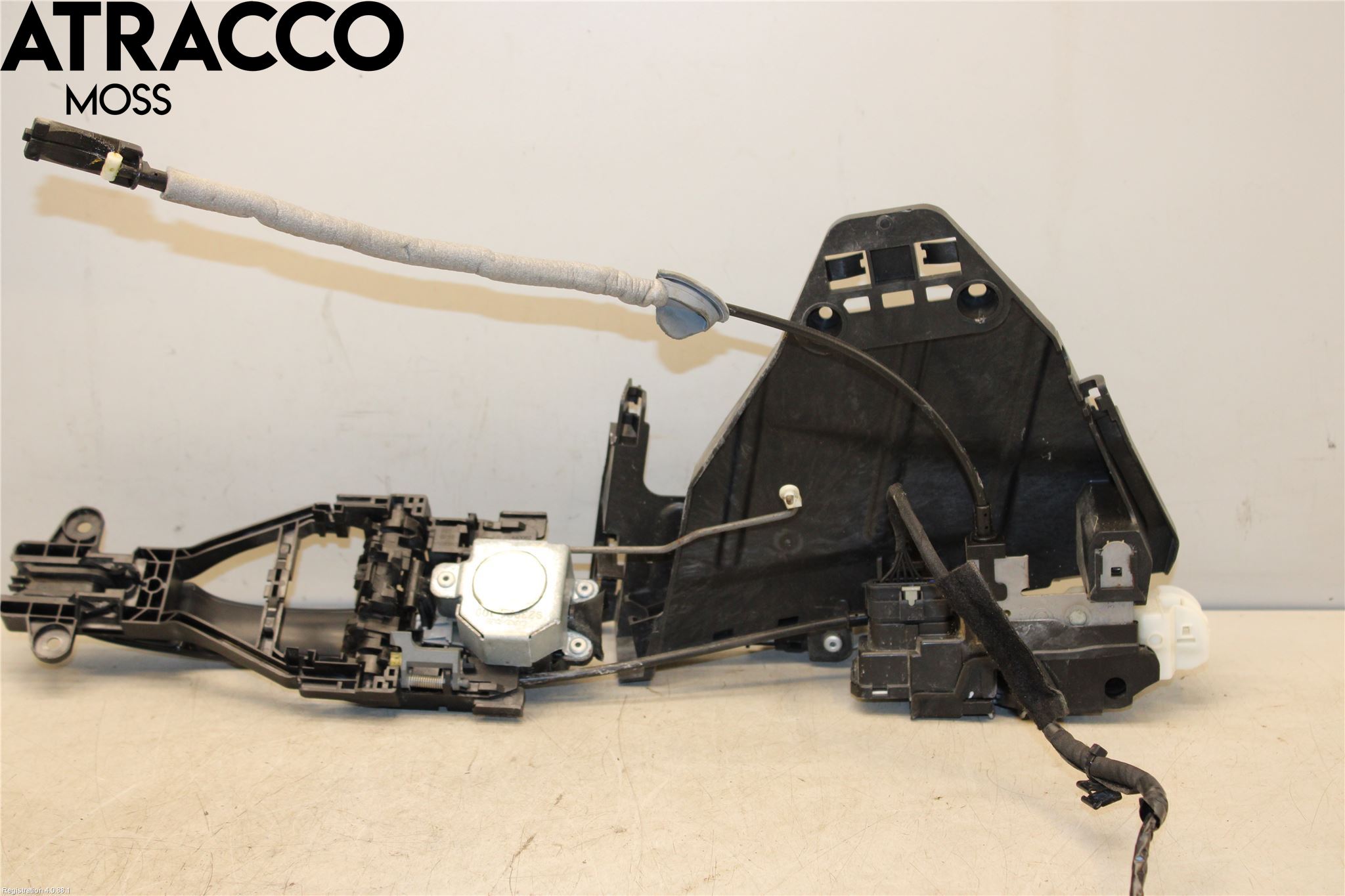 Volvo V40 12-19 Dørlås - Låsekasse