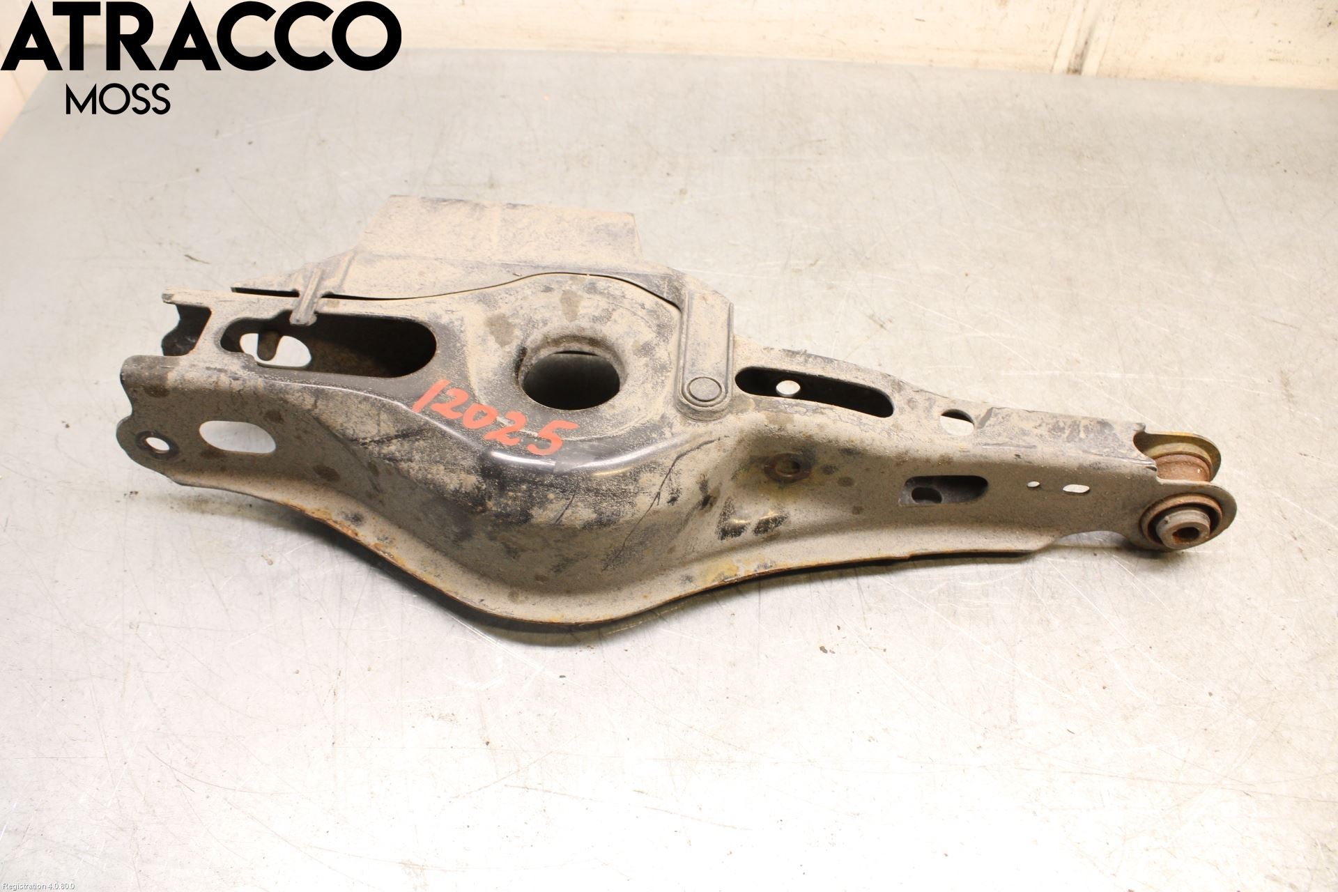 Toyota RAV4 19- Bærearm Bak Venstre