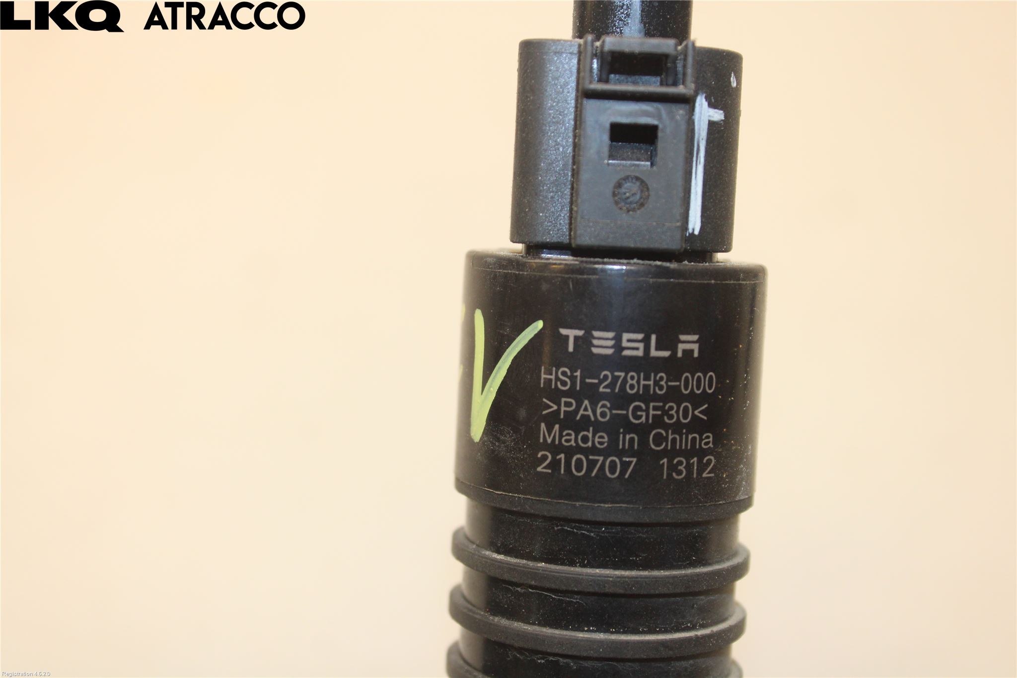 Tesla MODEL 3 17- Spylerpumpe Frontrute