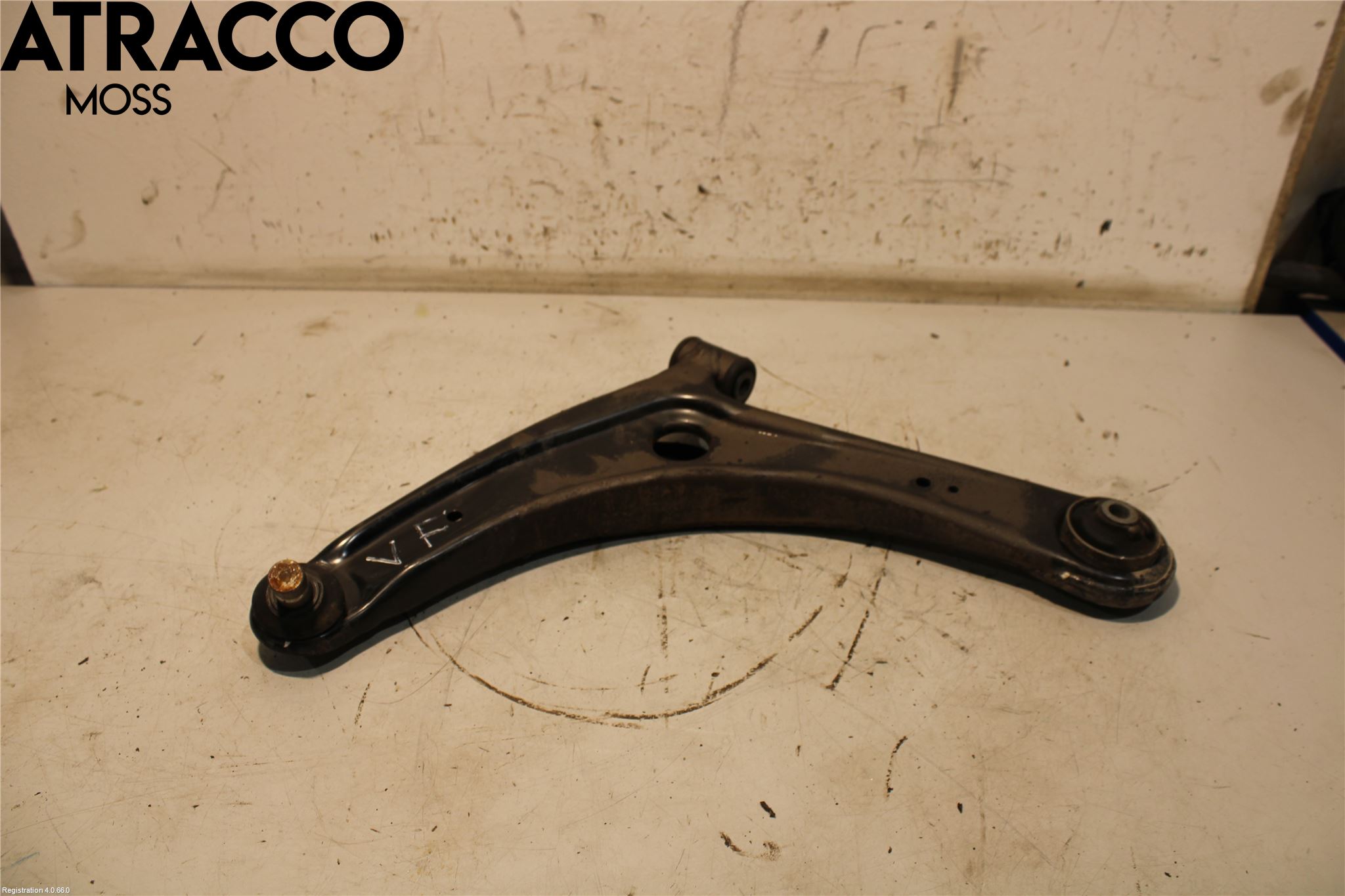 Mitsubishi ECLIPS CROSS Bærearm Foran Venstre Nedre