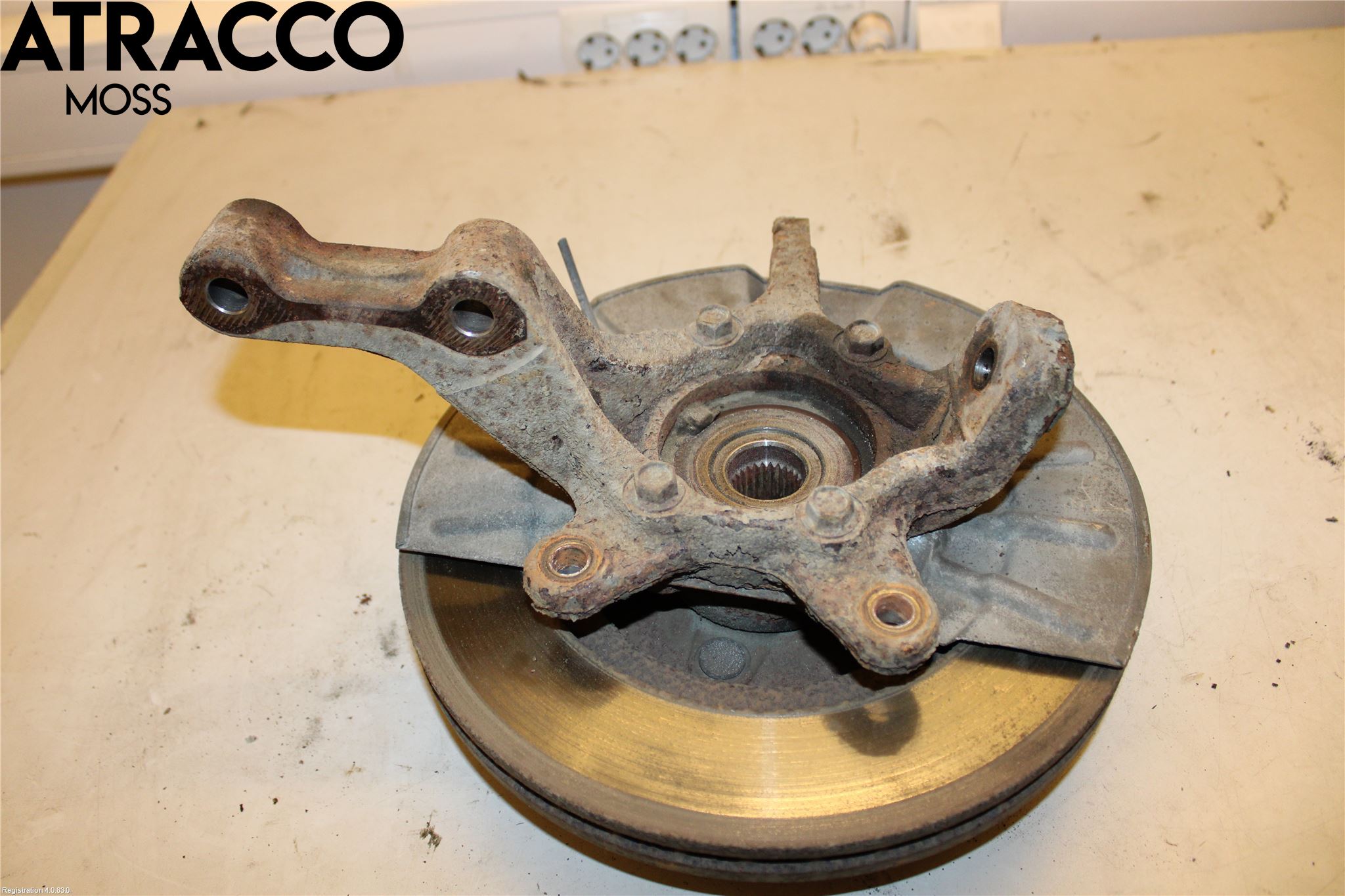 Suzuki GRAND VITARA II 06-14 Spindel Vf