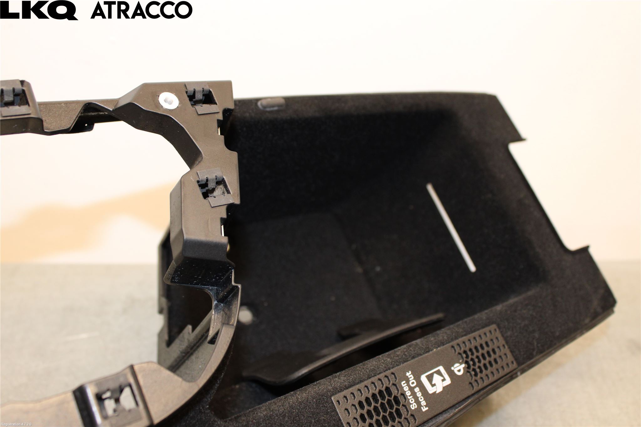 Porsche TAYCAN 20- Innr Konsoll-Lomme