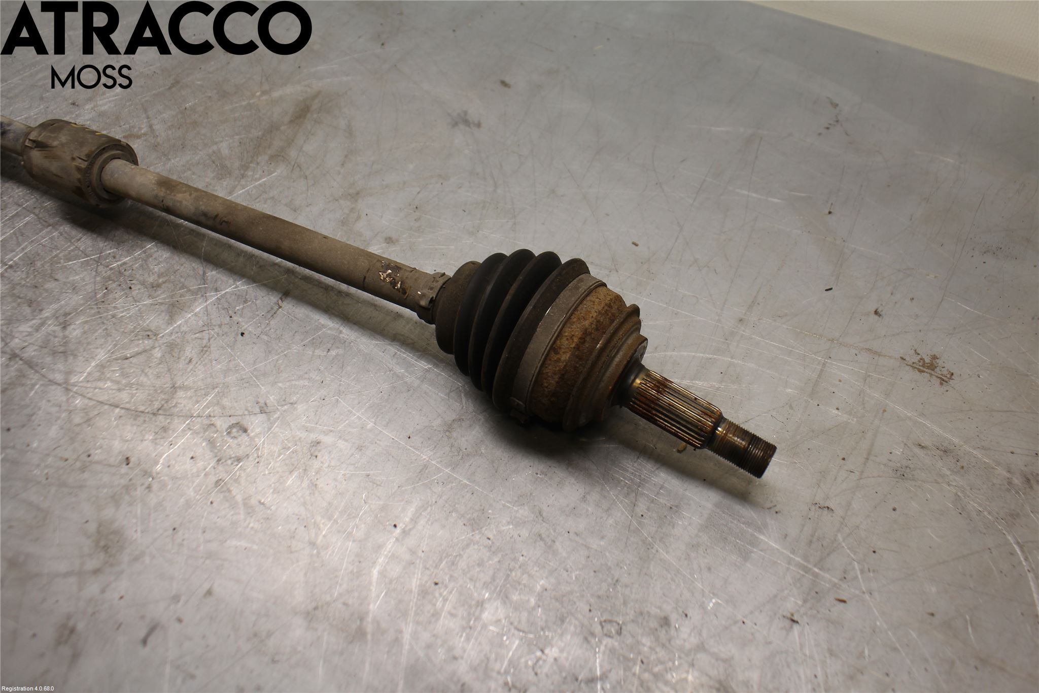 Toyota YARIS XP130 12-14 Drivaksel Foran Kompl Høyre