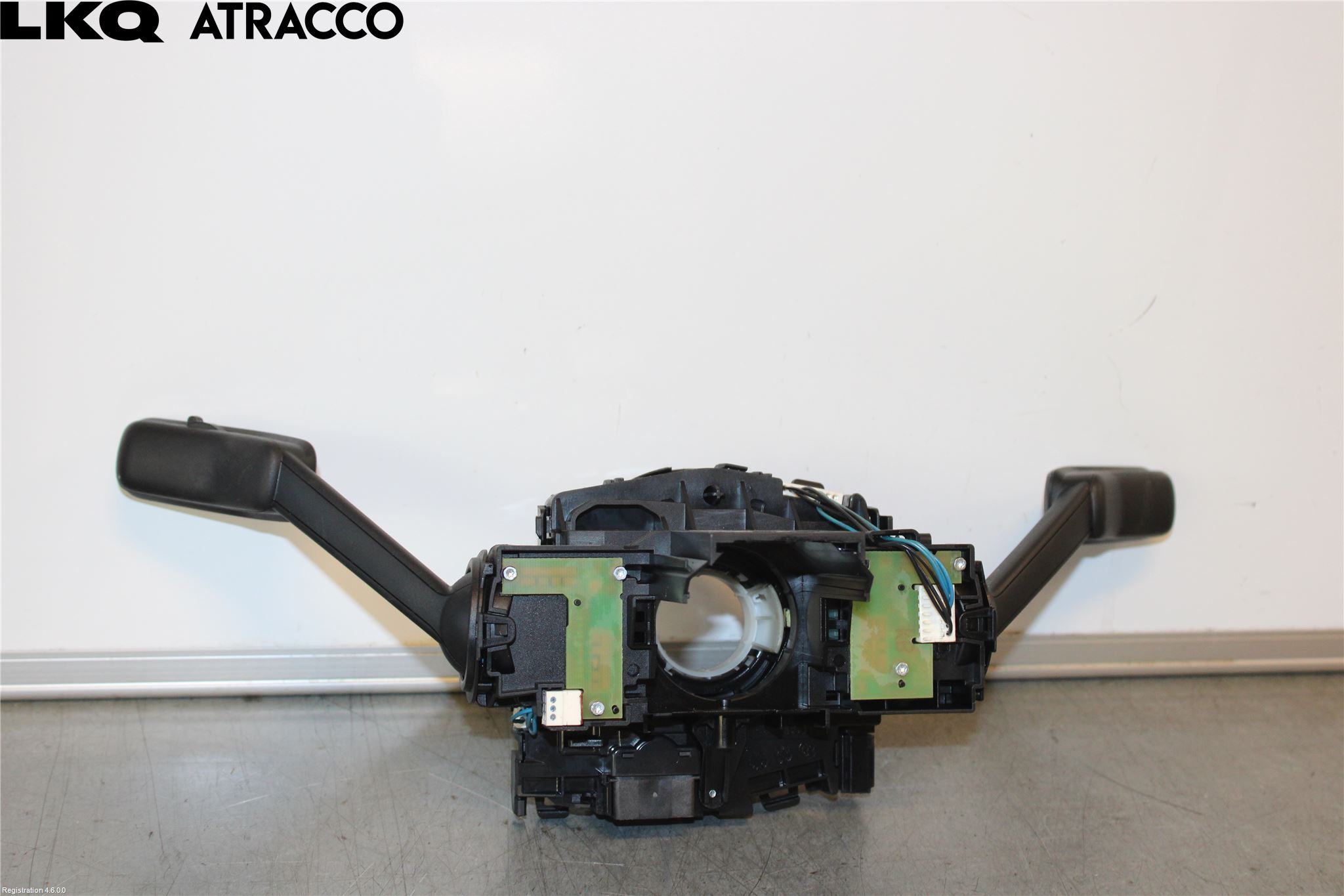 Volkswagen VW GOLF / E-GOLF VII 13-20 Bryter Ratt Visker - Spyler