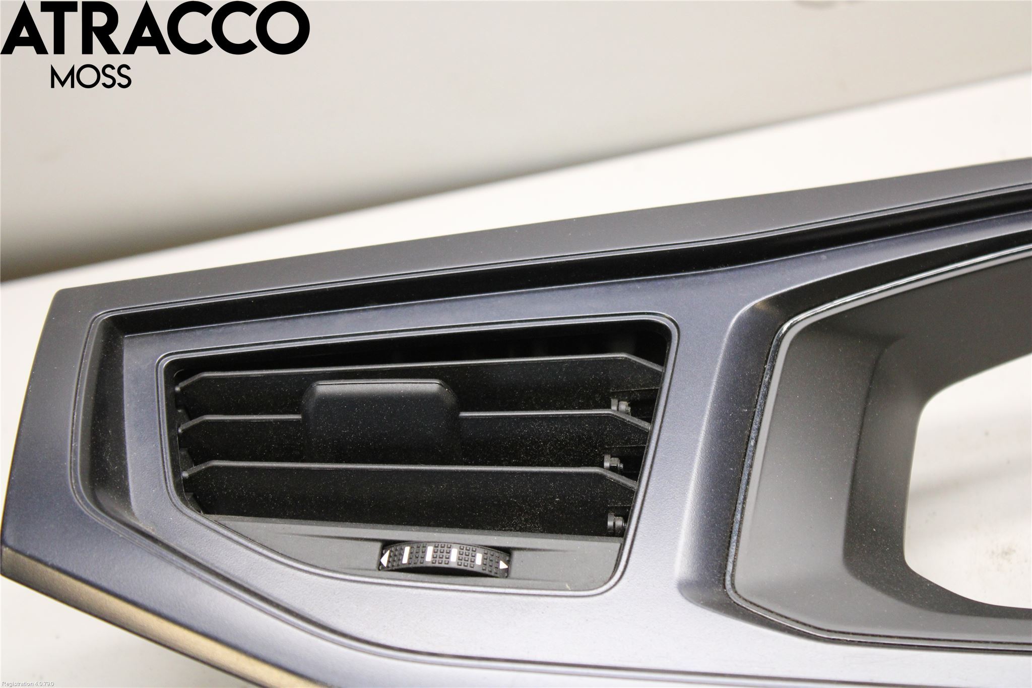 Volkswagen VW POLO VI 18->> Dashbord Kanal - Dyse