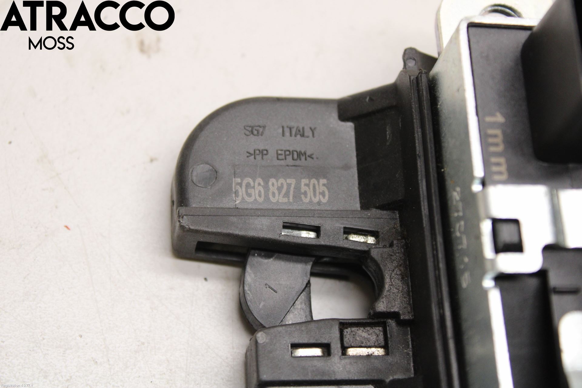 Volkswagen VW GOLF / E-GOLF VII 13-20 Bakluke-Lokk Låsekasse