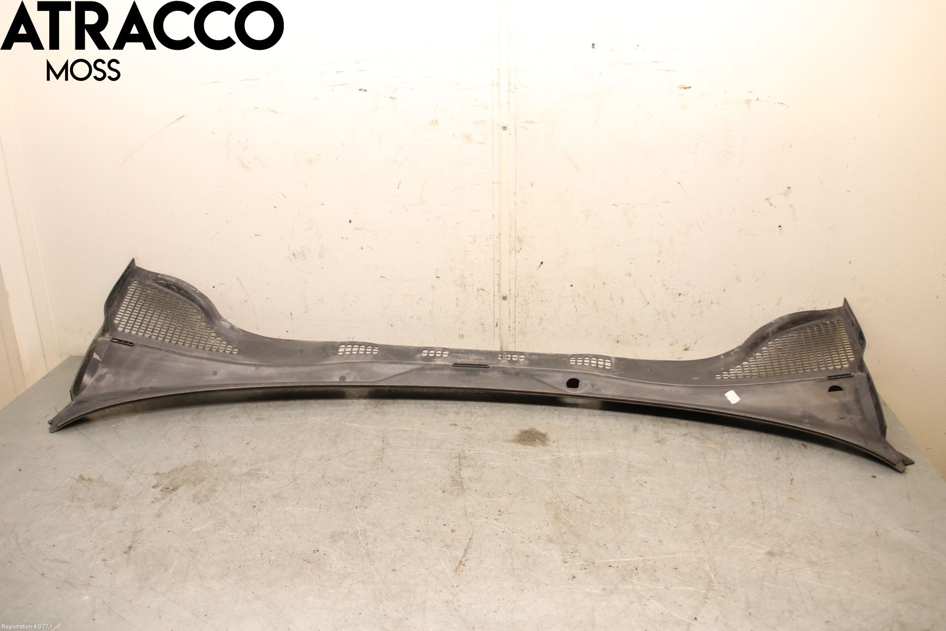 Skoda RAPID Visker Deksel-Grill-Under Frr