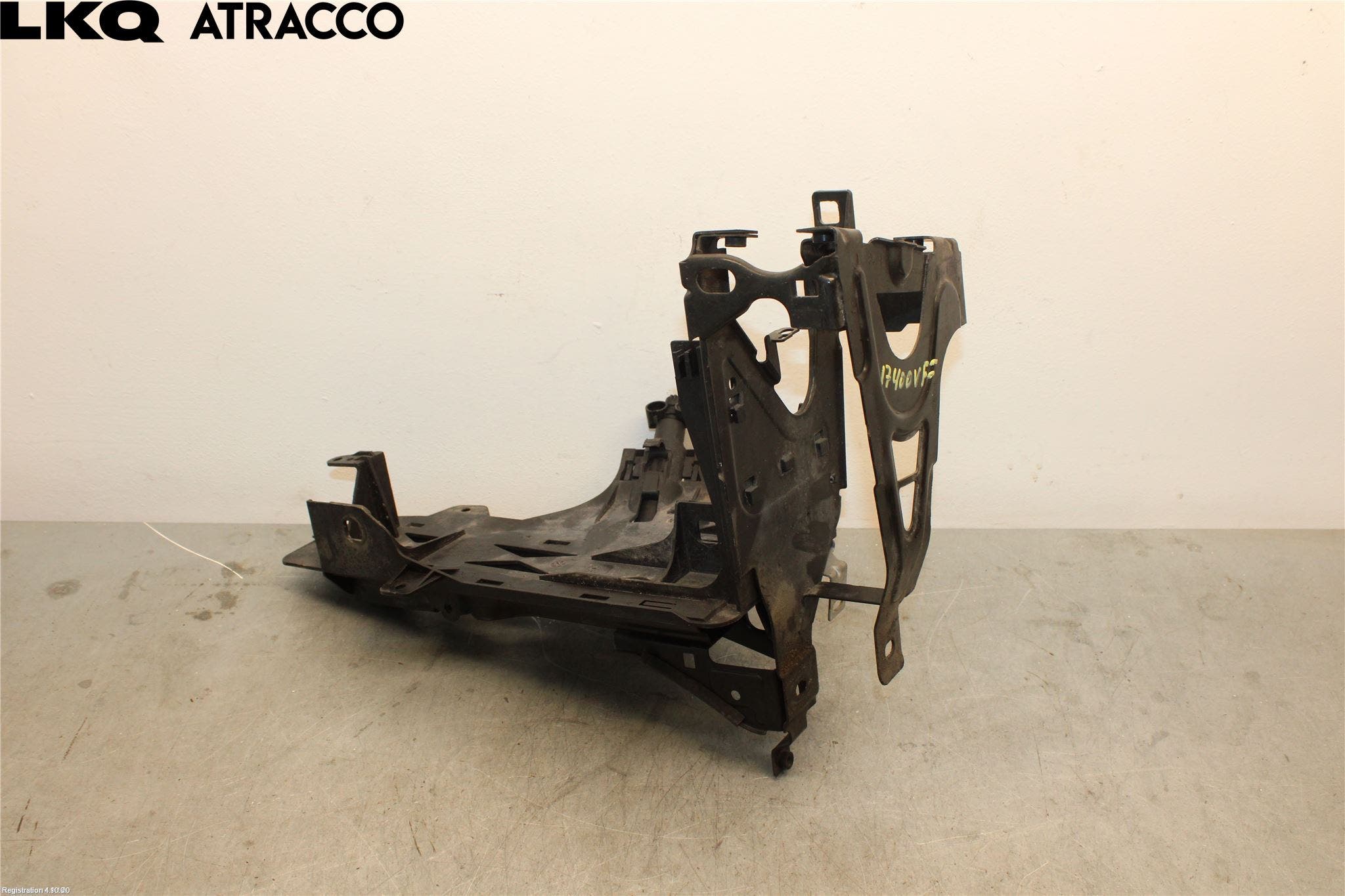 BMW 5 F10/F11/F18 09-17 Frontlykt Hus