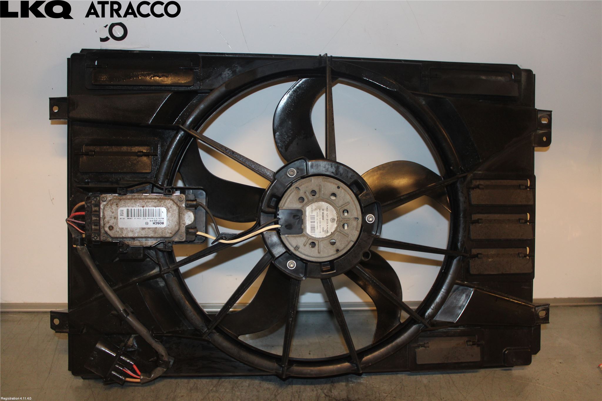 Volkswagen VW TOURAN 10-15 Kjølevifte Elektrisk