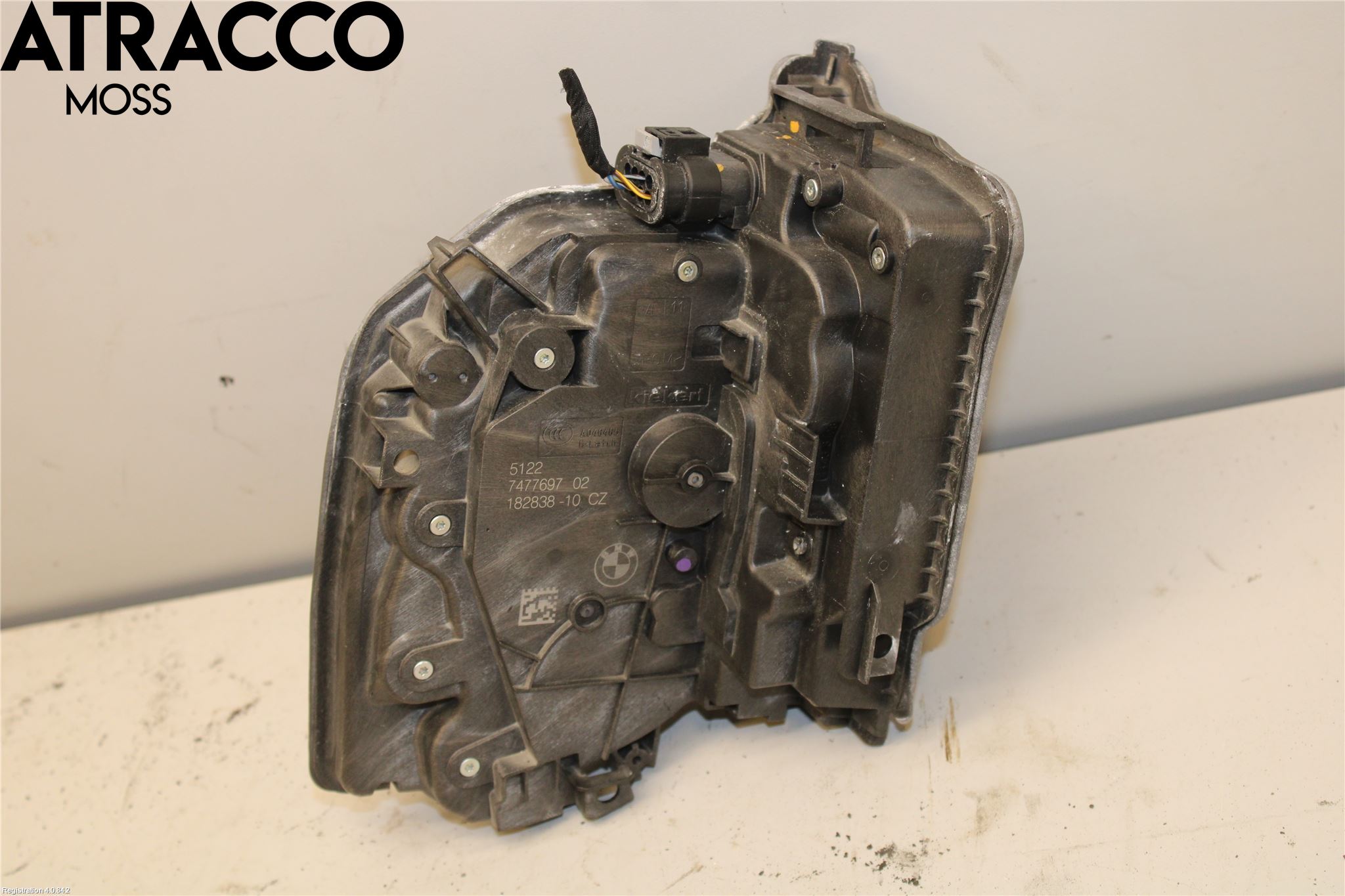 BMW 5 G30/G31/F90 17-23 Dørlås - Låsekasse