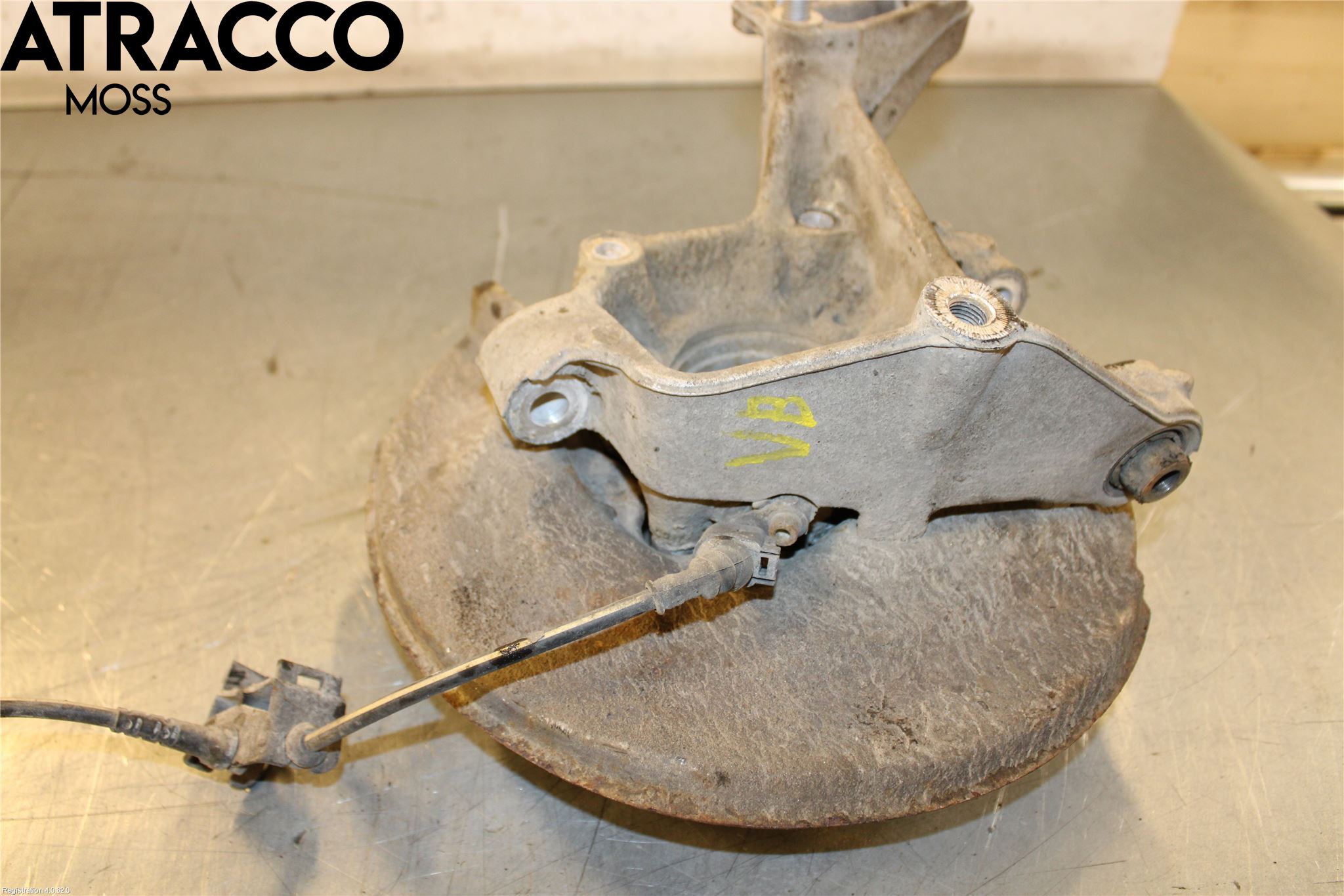 Volkswagen VW GOLF VI 09-13 Spindel Vb