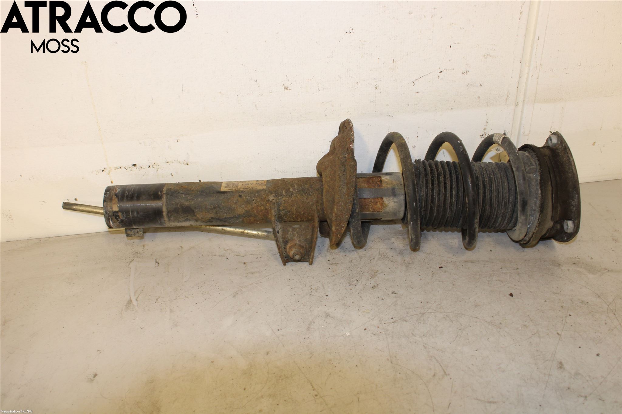 Volkswagen VW PASSAT 15-19 Fjærbein Foran Høyre