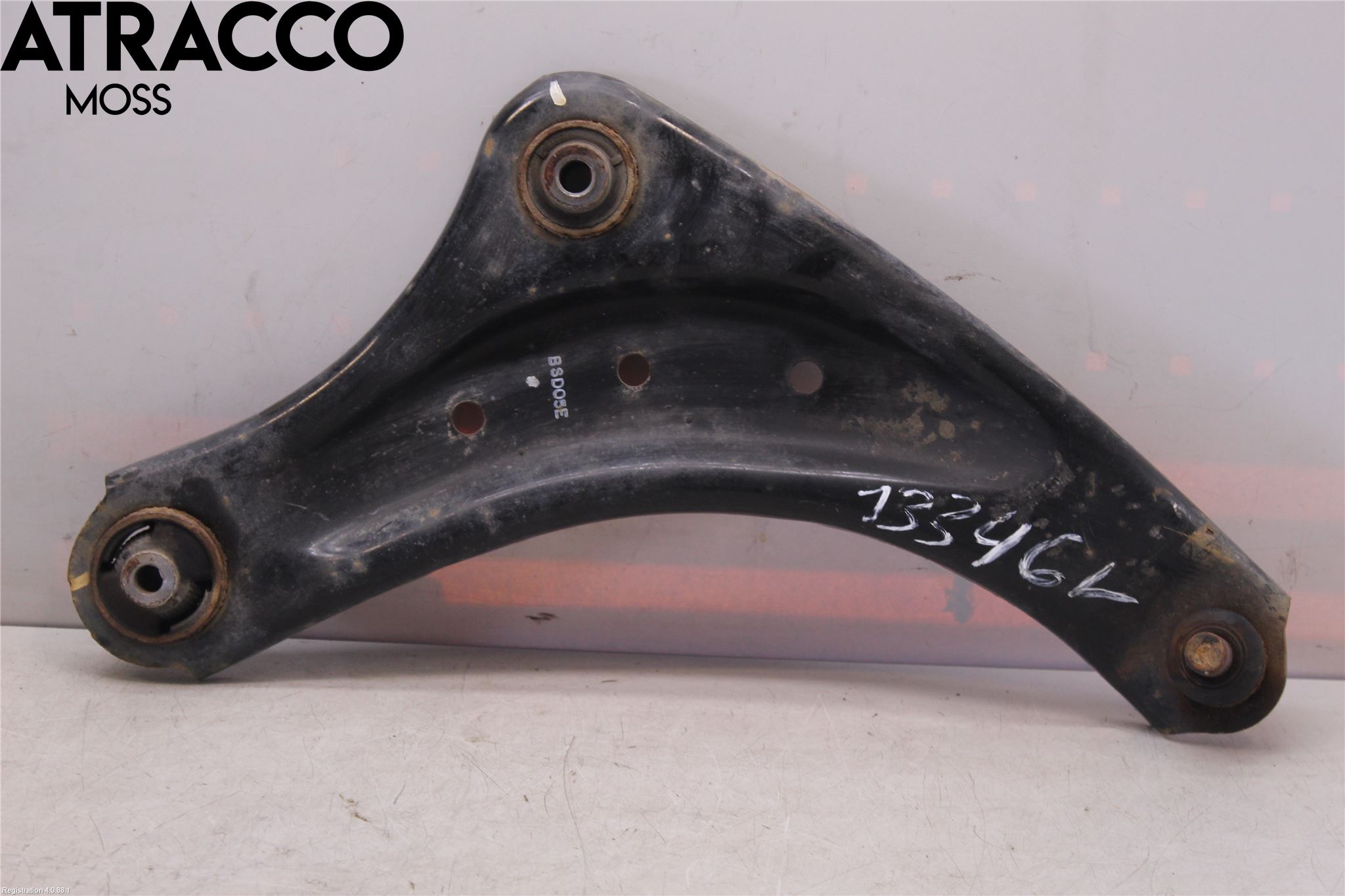 Nissan LEAF 18- Bærearm Foran Venstre Nedre