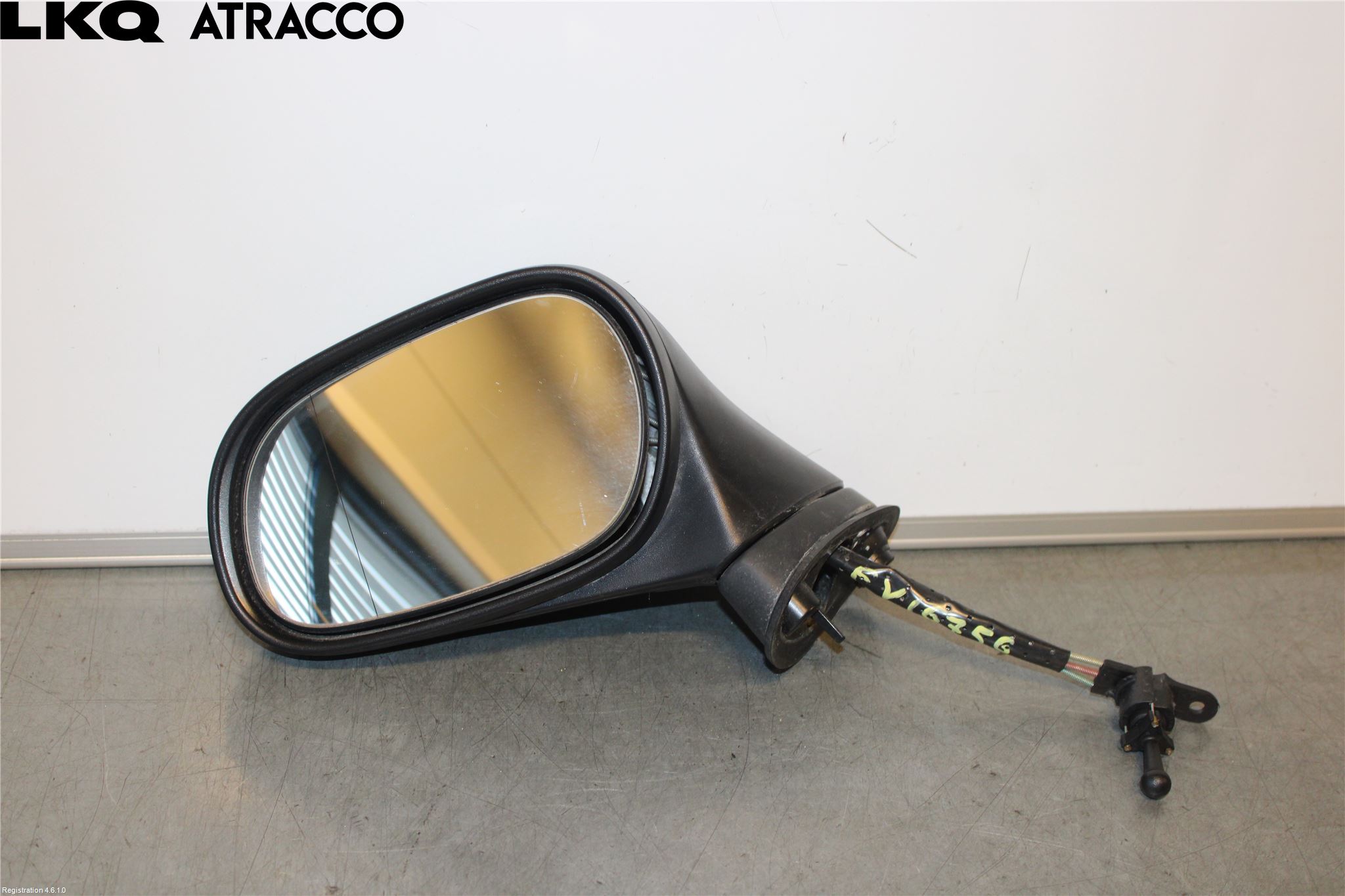 Mitsubishi CARISMA 96-99 Speil V M-El Justering