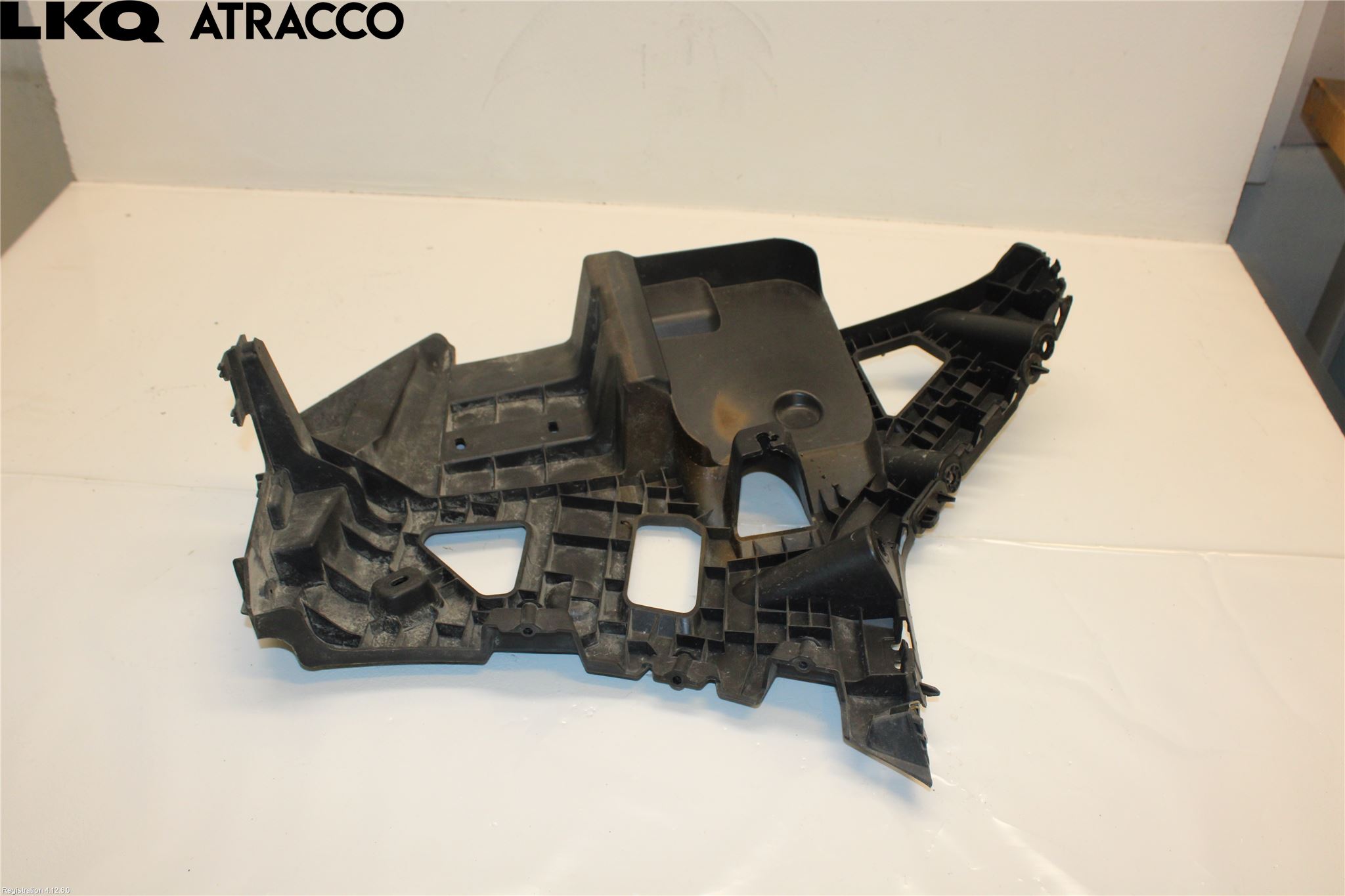 Peugeot 508 19- Støtfanger Bak Feste