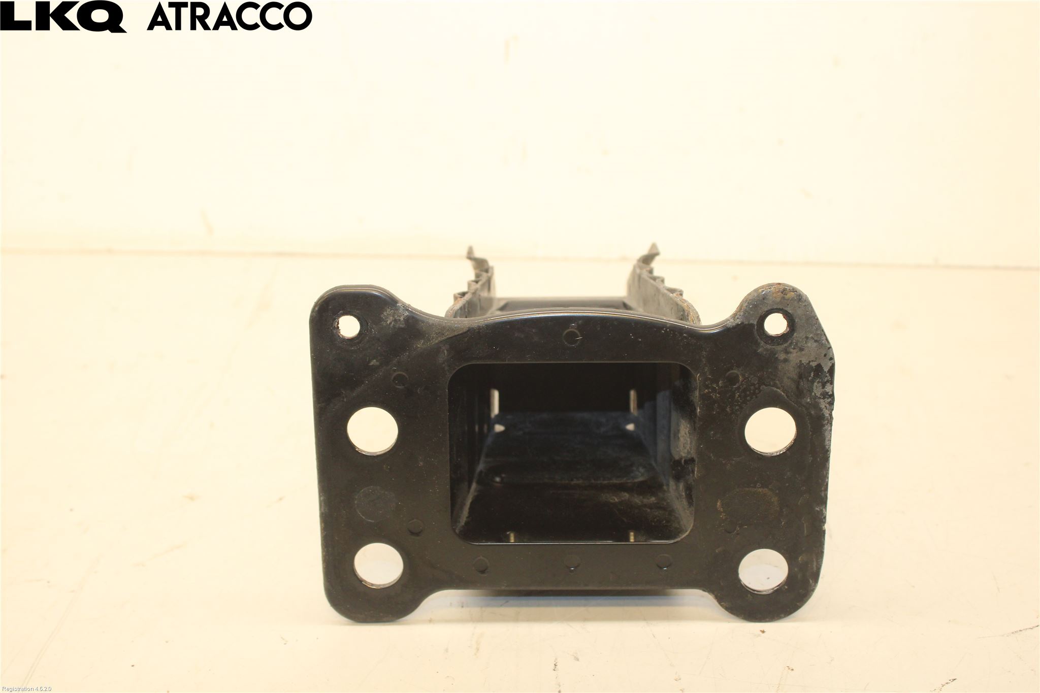 Audi A3/S3 05-13 Støtfanger Foran Feste