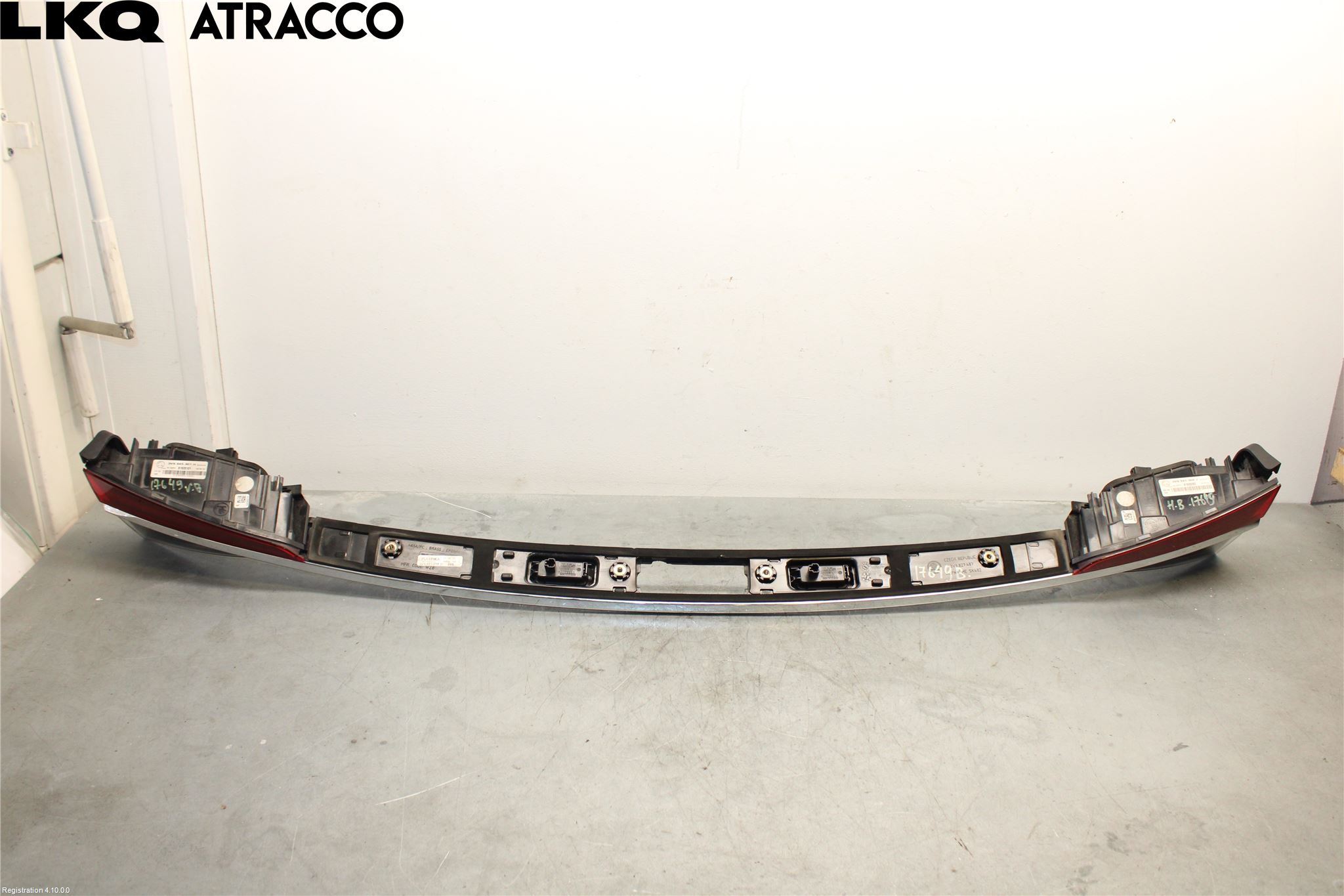 Skoda SUPERB 16-24 Baklykt Feste På Luke