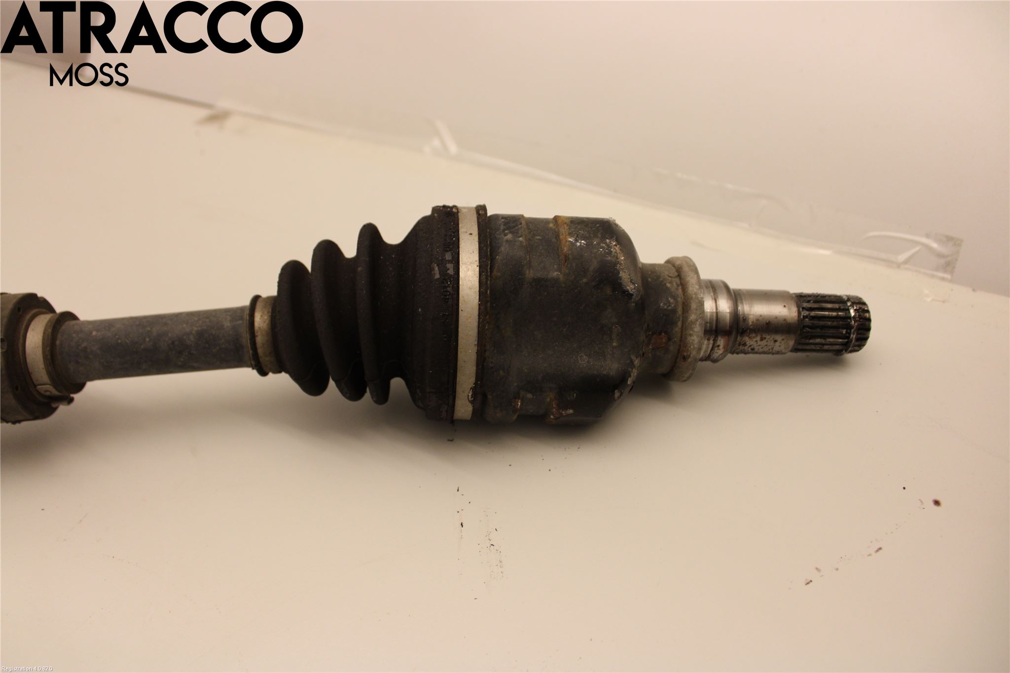 Toyota YARIS XP130 15-20 Drivaksel Foran Kompl Høyre