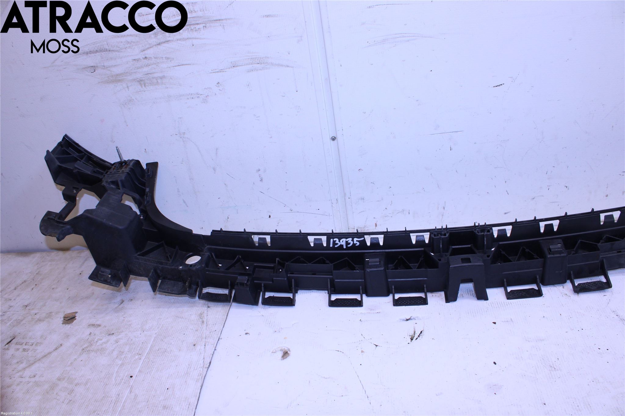 Audi A4/S4 08-11 Støtfanger Bak Feste