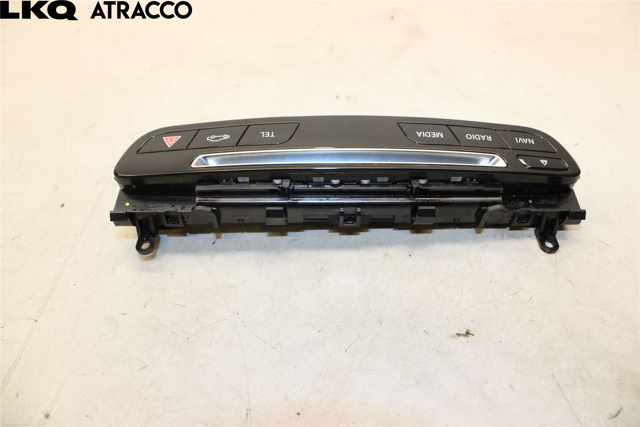 Mercedes-Benz MB C-KLASS (W205) 14-21 Stereo Radio Med Cd