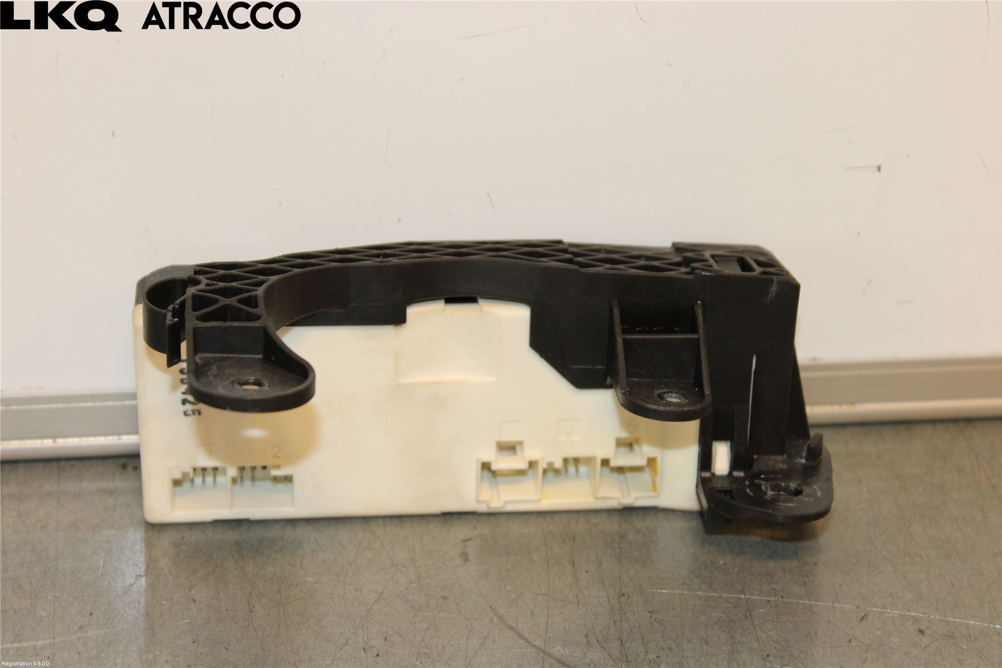 Mercedes-Benz MB E-KLASS (W212) 09-16 Styreenhet Bakluke