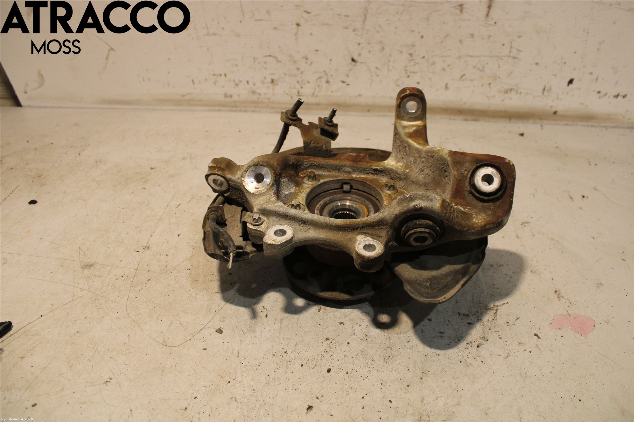 Mercedes-Benz MB C-KLASS (W205) 14-21 Spindel Vb