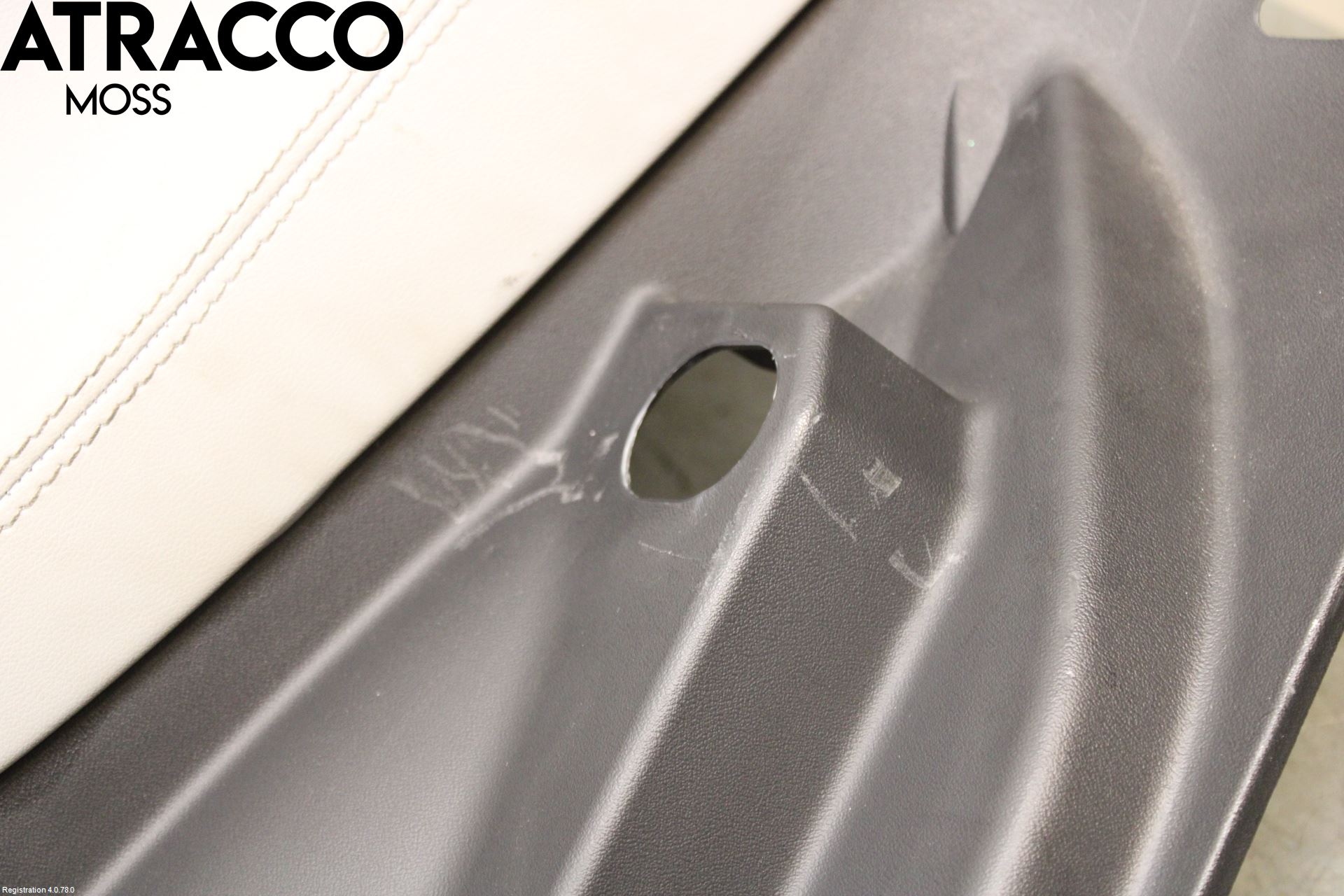 Tesla MODEL S 13- Innr Deksel A-B-C Stolpe