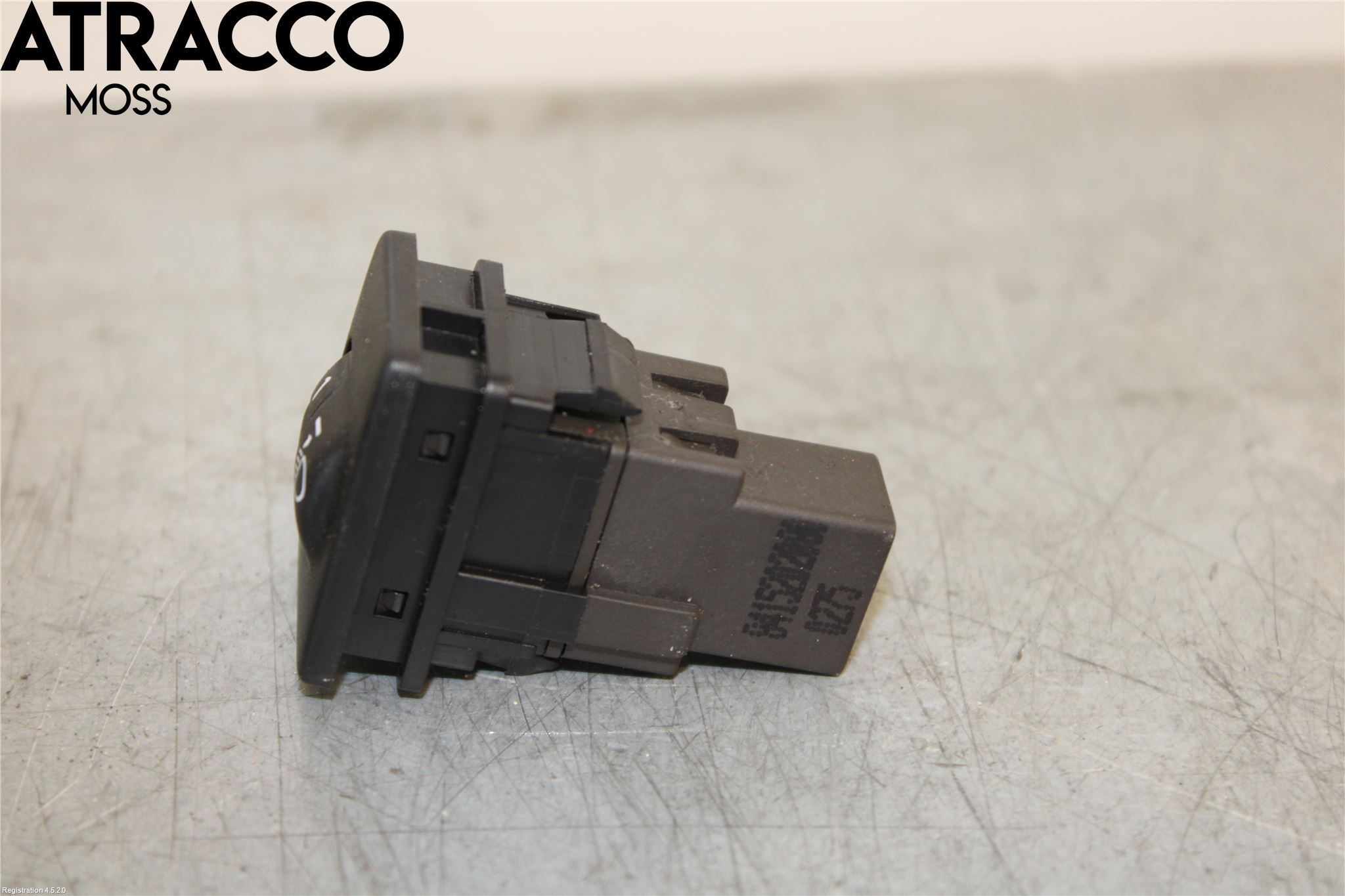 Toyota AURIS 13-19 Frontlykt Lysspredderreg