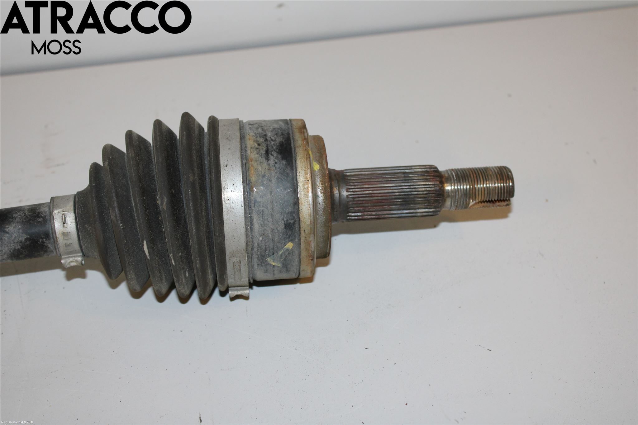 Toyota C-HR 16-23 Drivaksel Foran Kompl Høyre