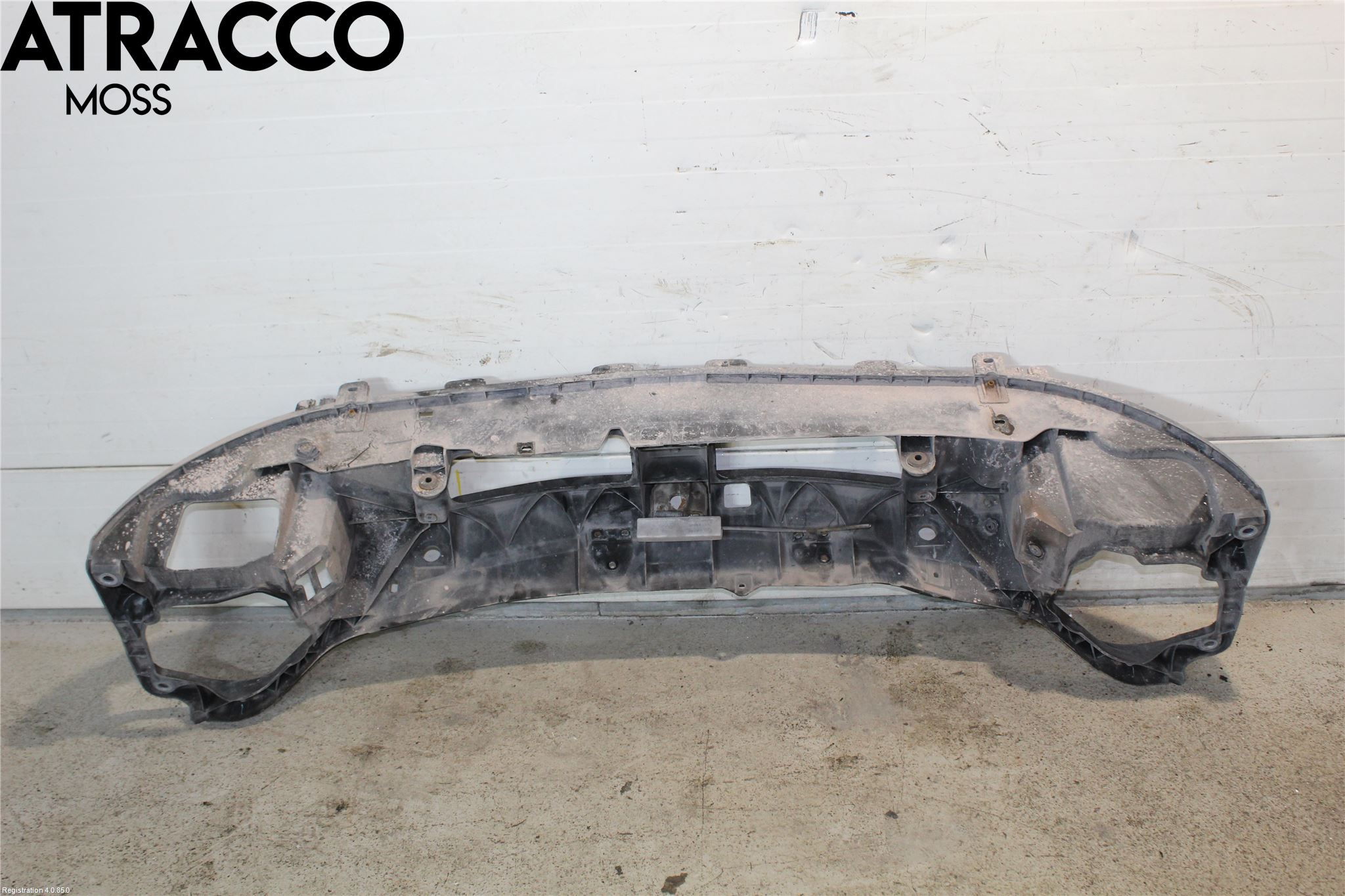 Nissan PRIMASTAR Frontplate