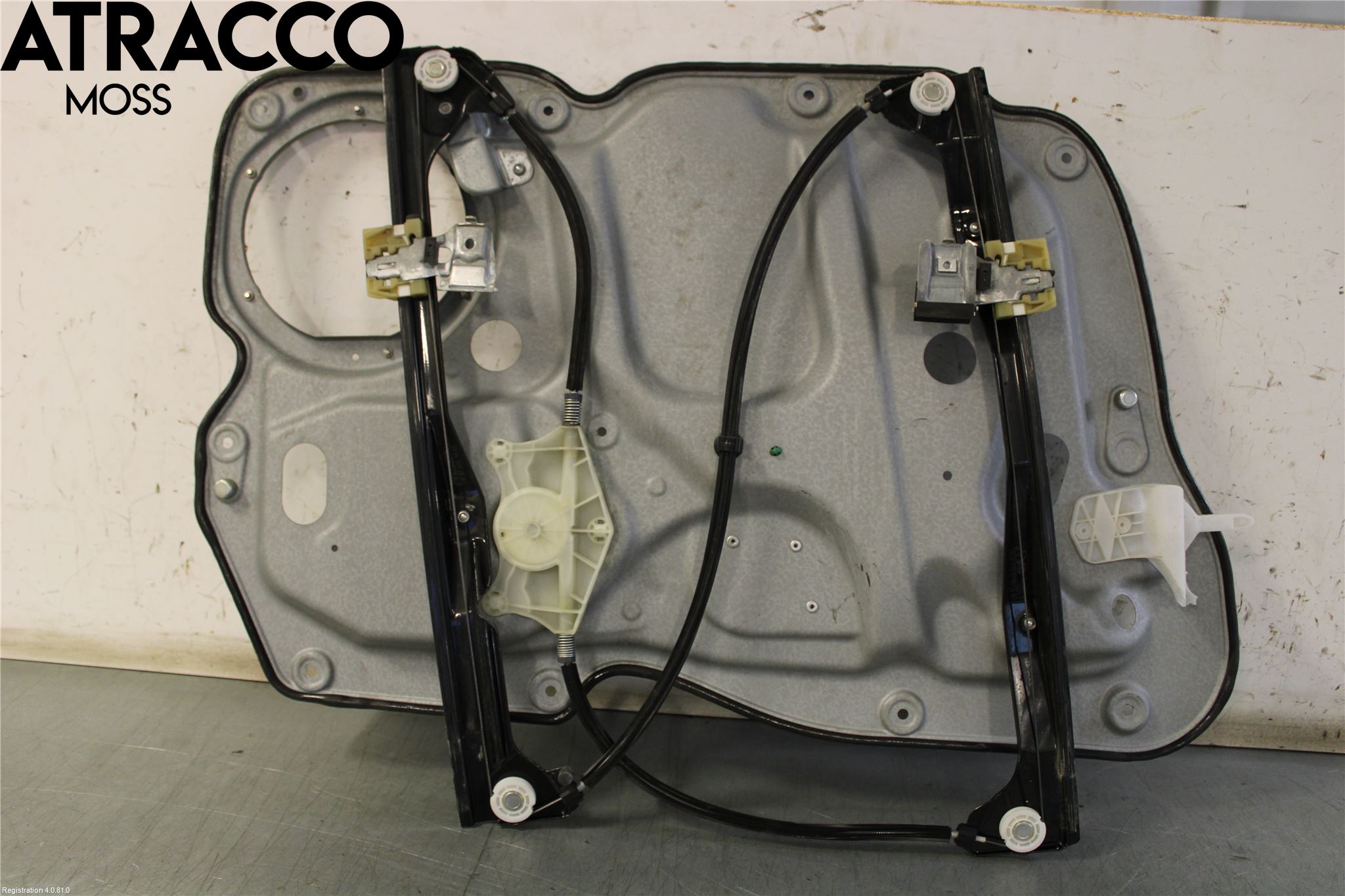 Volkswagen VW TOURAN 10-15 Vindusheis