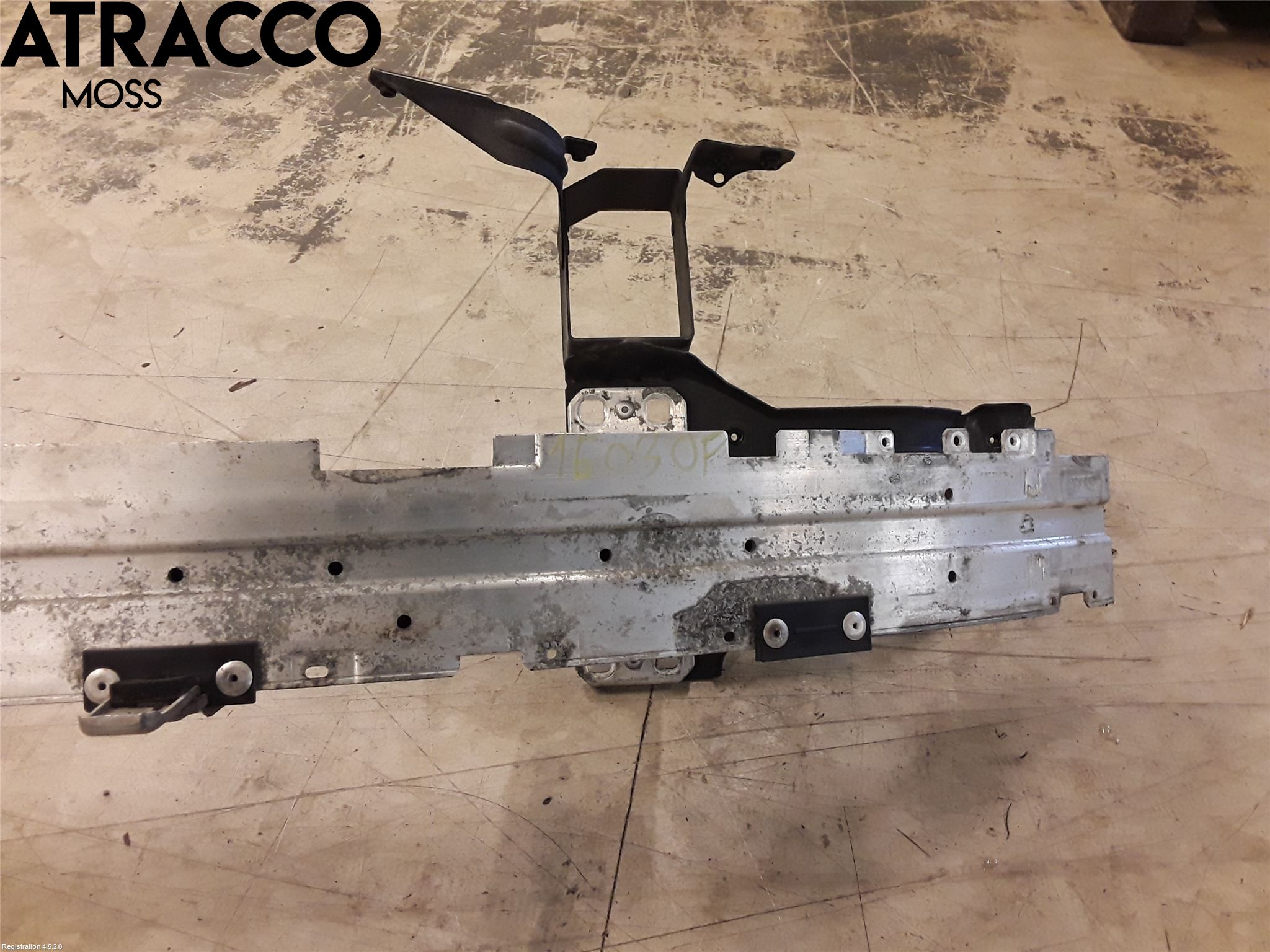 BMW 5 E60/61 Sed/Tou 02-10 Støtfanger Foran Bjelke