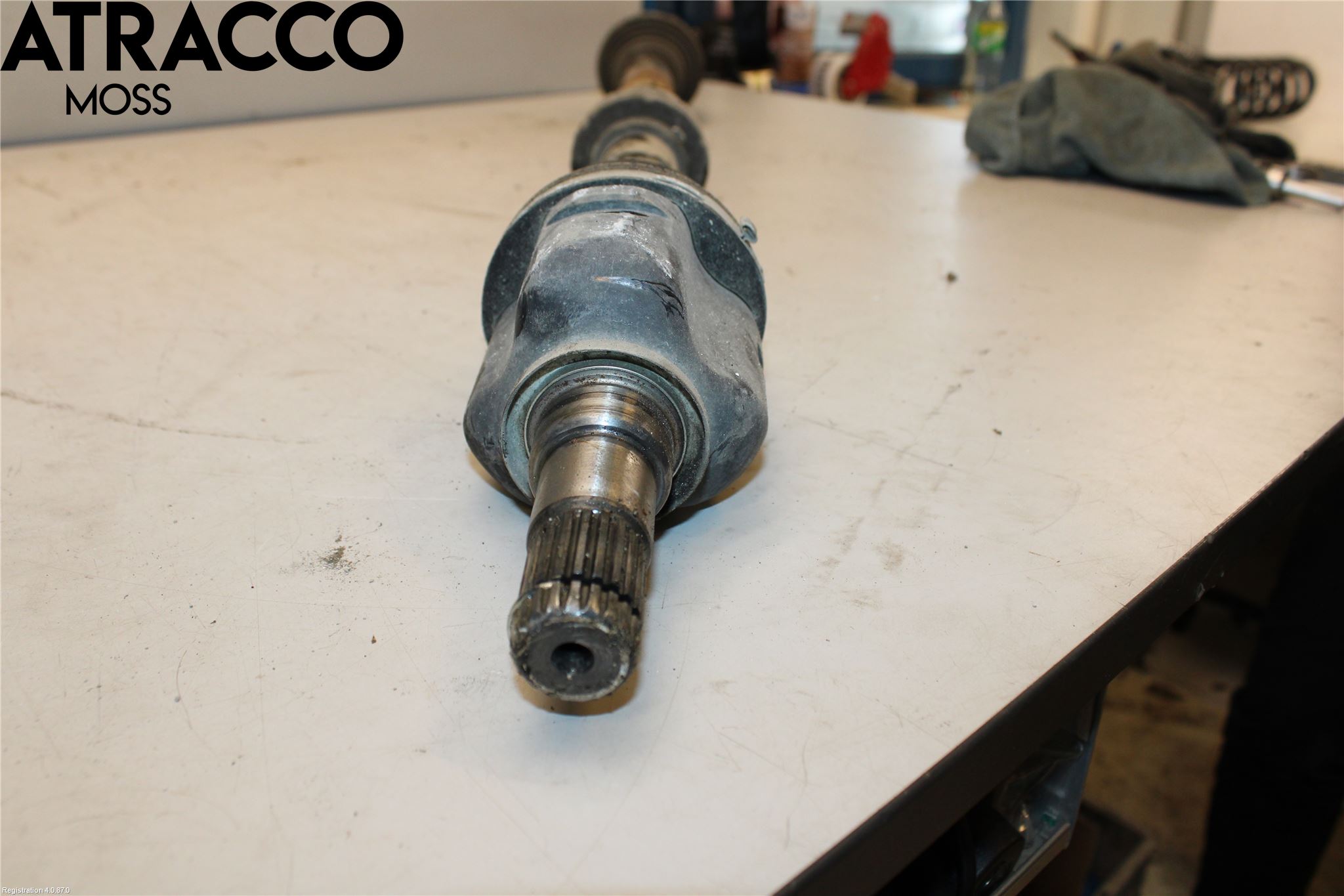 Toyota AURIS 10-12 Drivaksel Foran Kompl Høyre