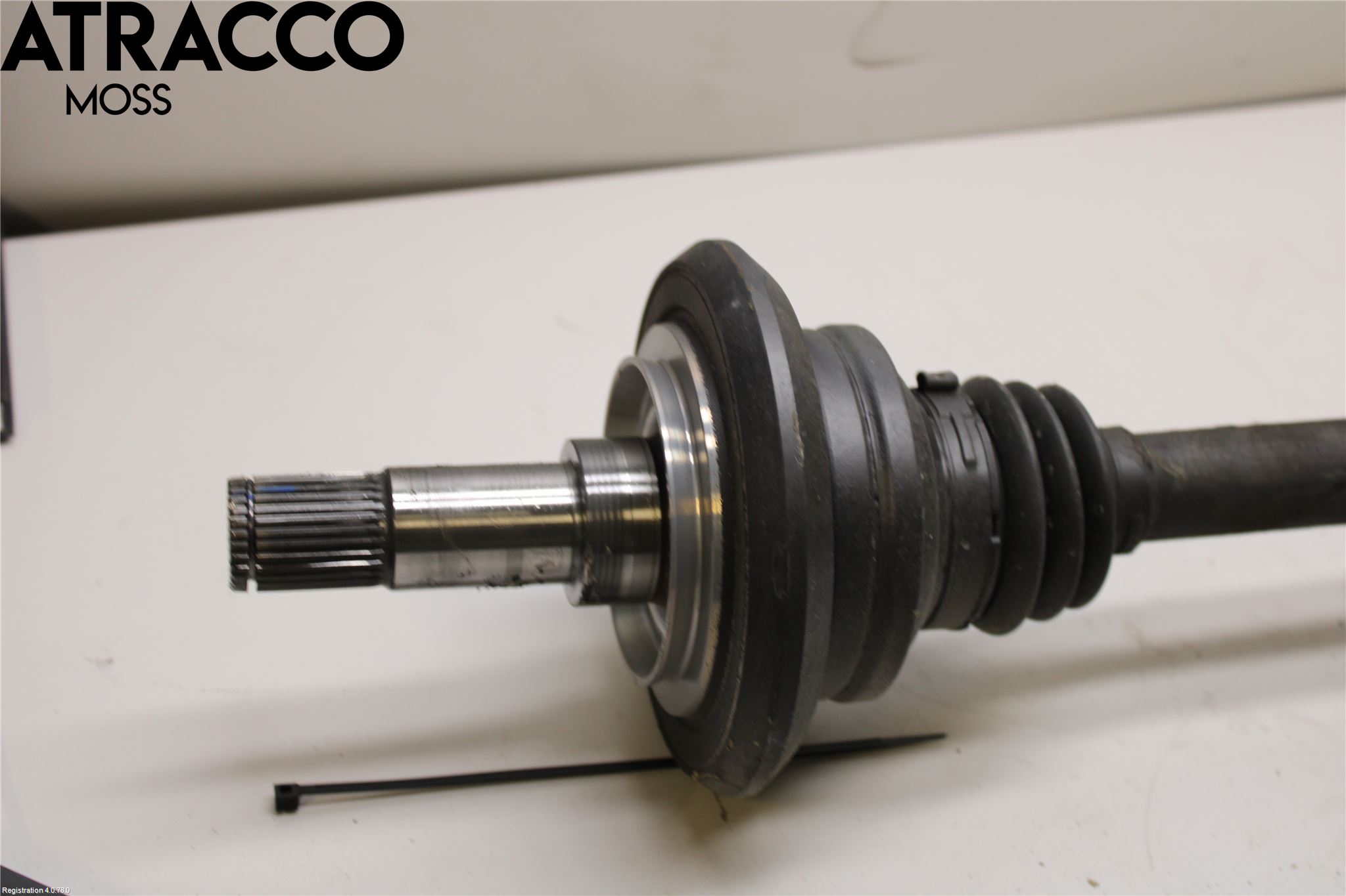 Mercedes-Benz MB E-KLASS (W213) 16-23 Drivaksel Bak Kompl Venstre